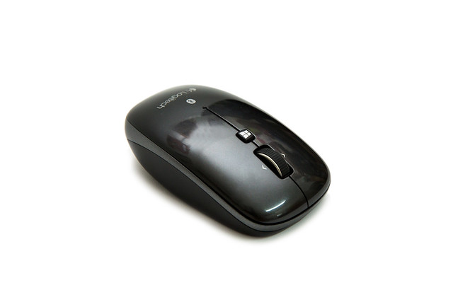 實用藍牙滑鼠 羅技 M557 藍牙滑鼠開箱 @3C 達人廖阿輝