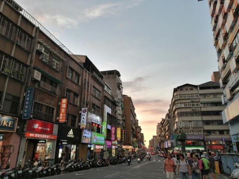 好拍好看又好用 HUAWEI Y9 Prime 2019 可以輕鬆入手的全螢幕手機! @3C 達人廖阿輝 好拍好看又好用 HUAWEI Y9 Prime 2019 可以輕鬆入手的全螢幕手機! @3C 達人廖阿輝