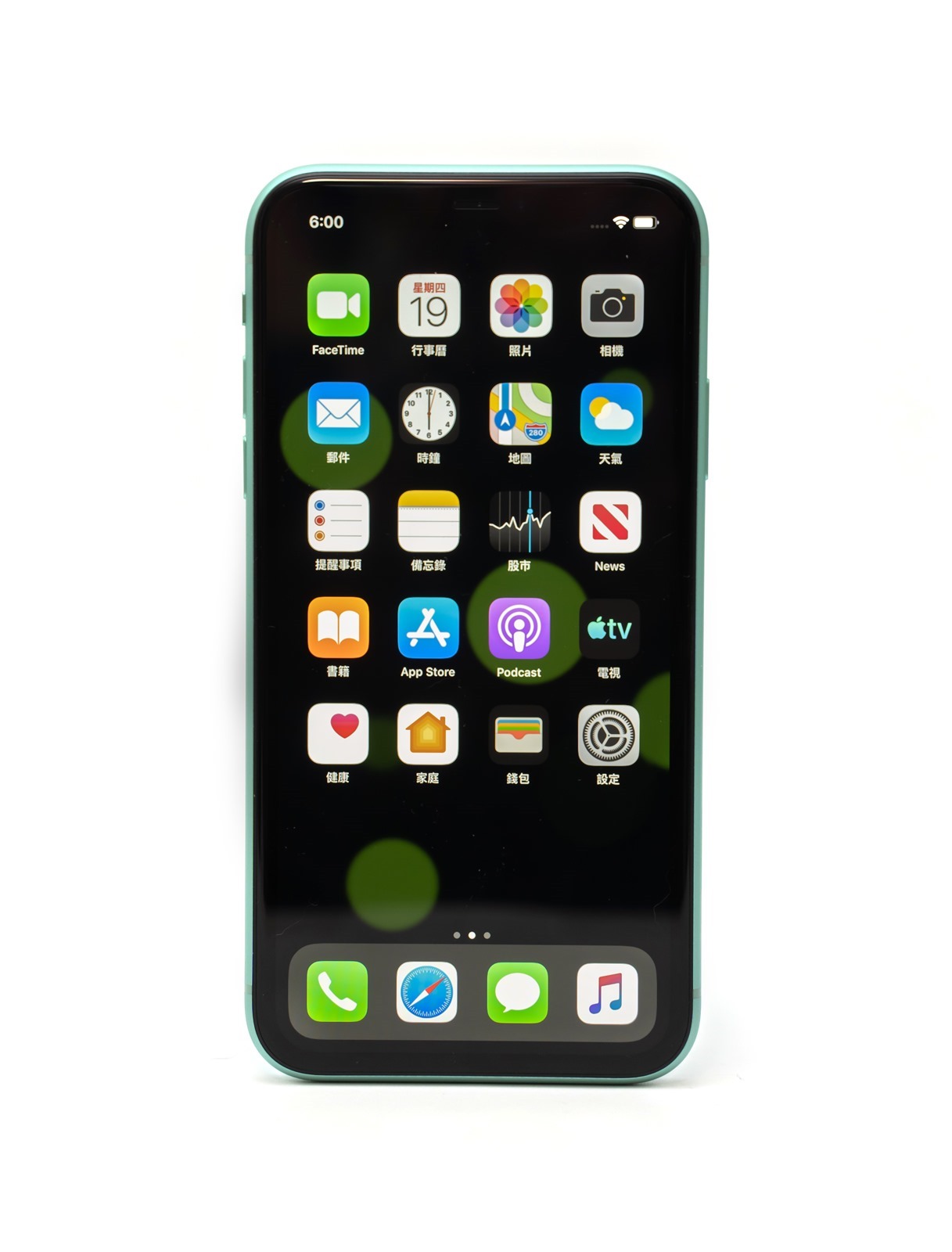 這一次 iPhone 11 最超值？iPhone 11 性能電力實測 + 綠色機開箱分享 @3C 達人廖阿輝