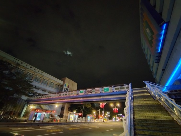 realme 5 開啟中階手機四鏡頭時代！越級規格超強電力怪物！ @3C 達人廖阿輝