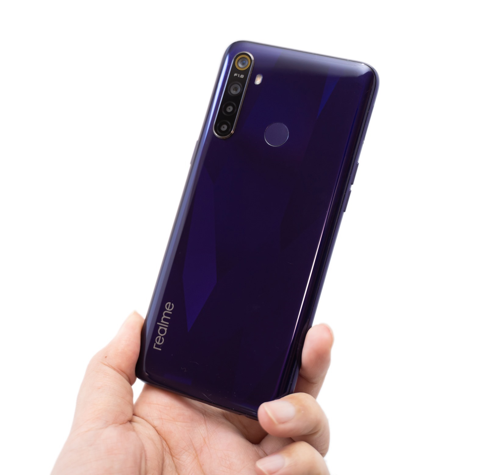 realme 5 開啟中階手機四鏡頭時代！越級規格超強電力怪物！ @3C 達人廖阿輝