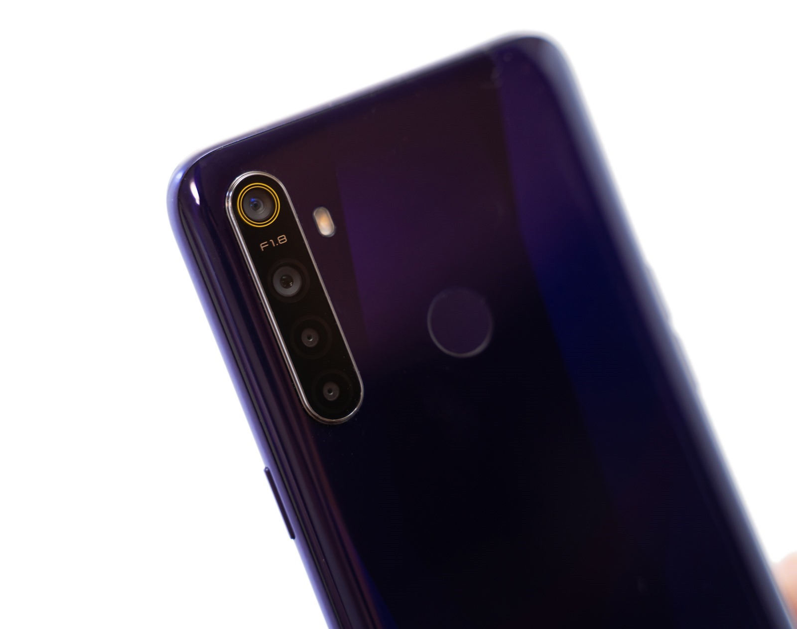 realme 5 開啟中階手機四鏡頭時代！越級規格超強電力怪物！ @3C 達人廖阿輝