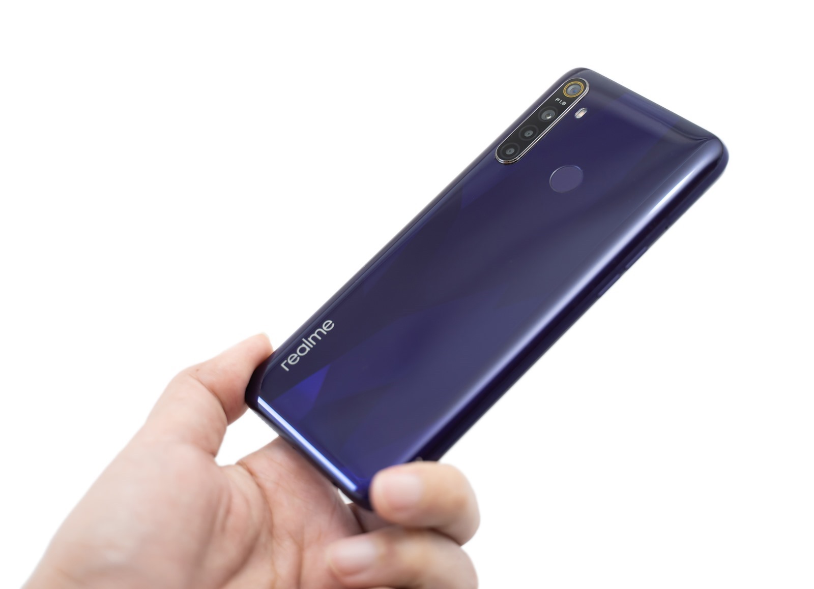 realme 5 開啟中階手機四鏡頭時代！越級規格超強電力怪物！ @3C 達人廖阿輝