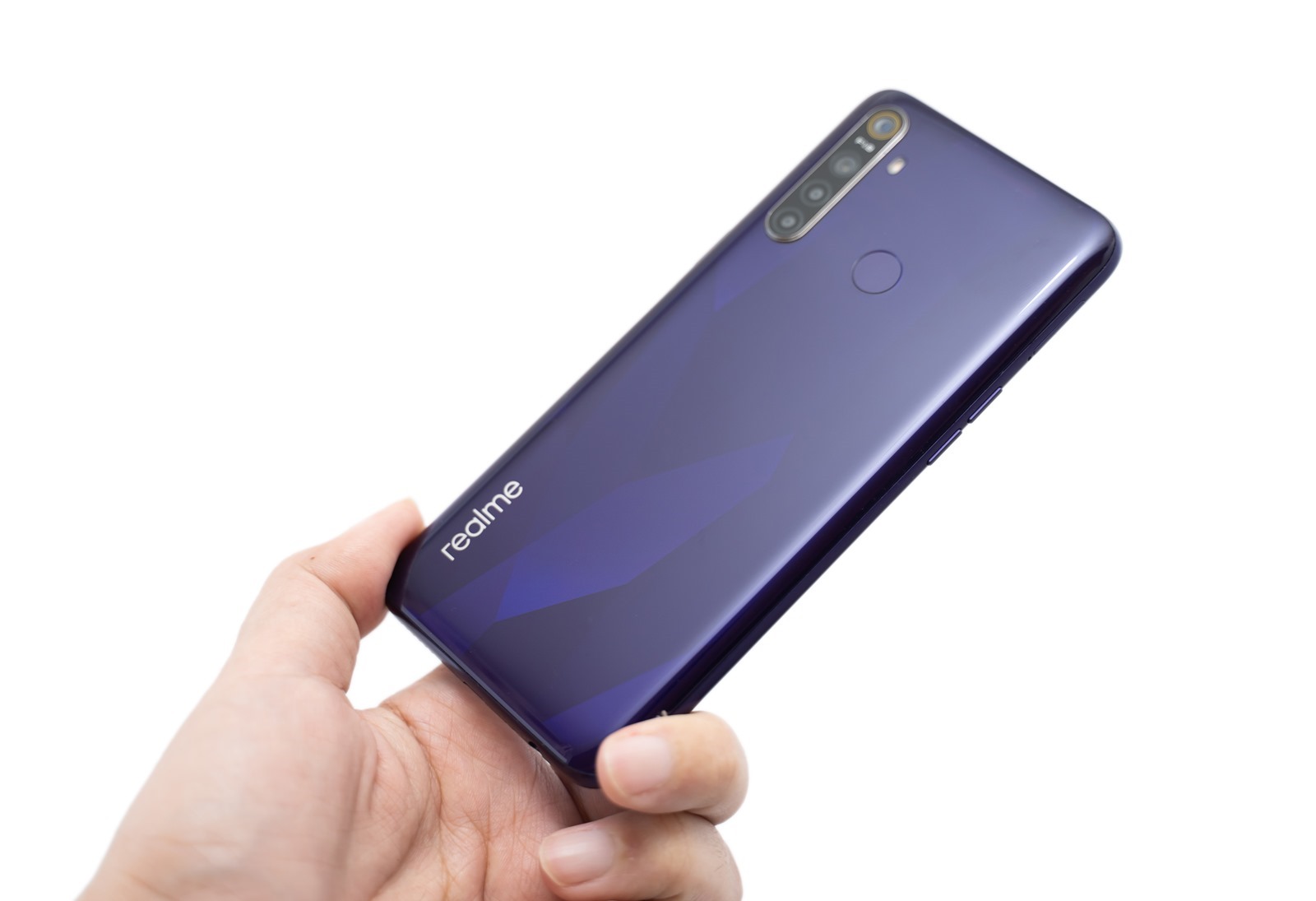 realme 5 開啟中階手機四鏡頭時代！越級規格超強電力怪物！ @3C 達人廖阿輝