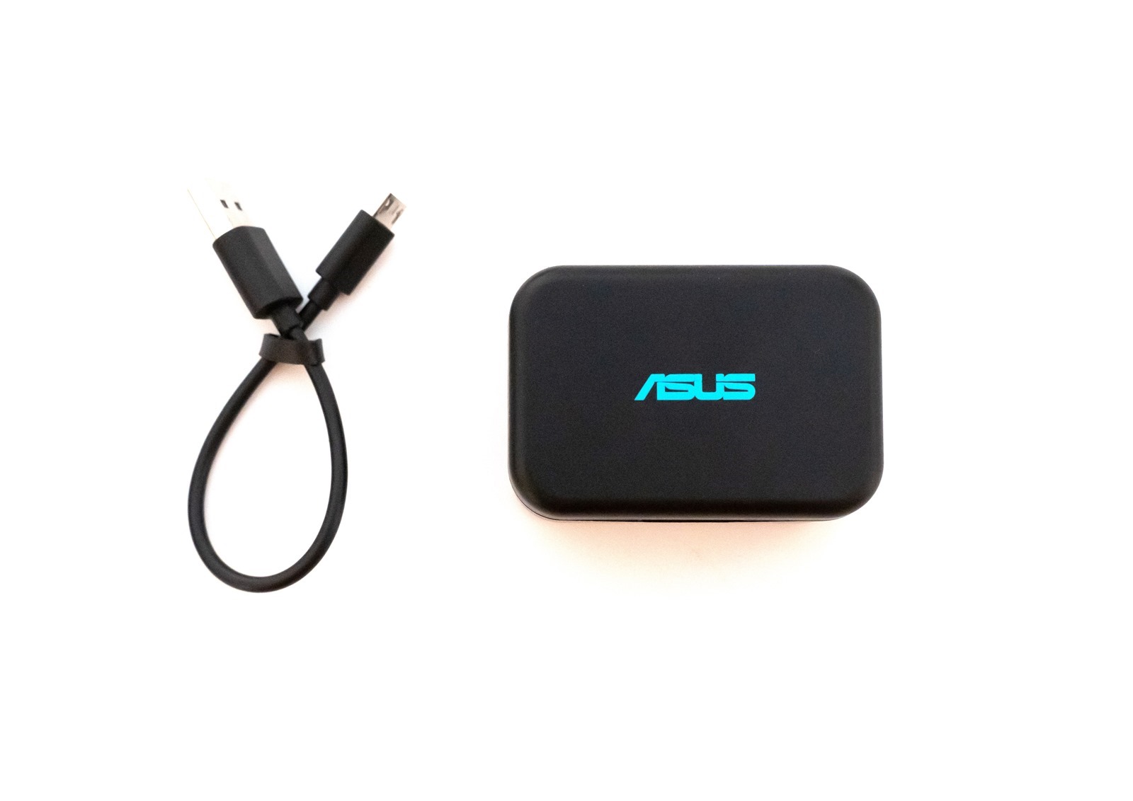 華碩也出真無線藍牙耳機啦！ASUS ZenEar BT 藍牙耳機開箱分享！IPX4 防潑水 / 20 小時電力 @3C 達人廖阿輝