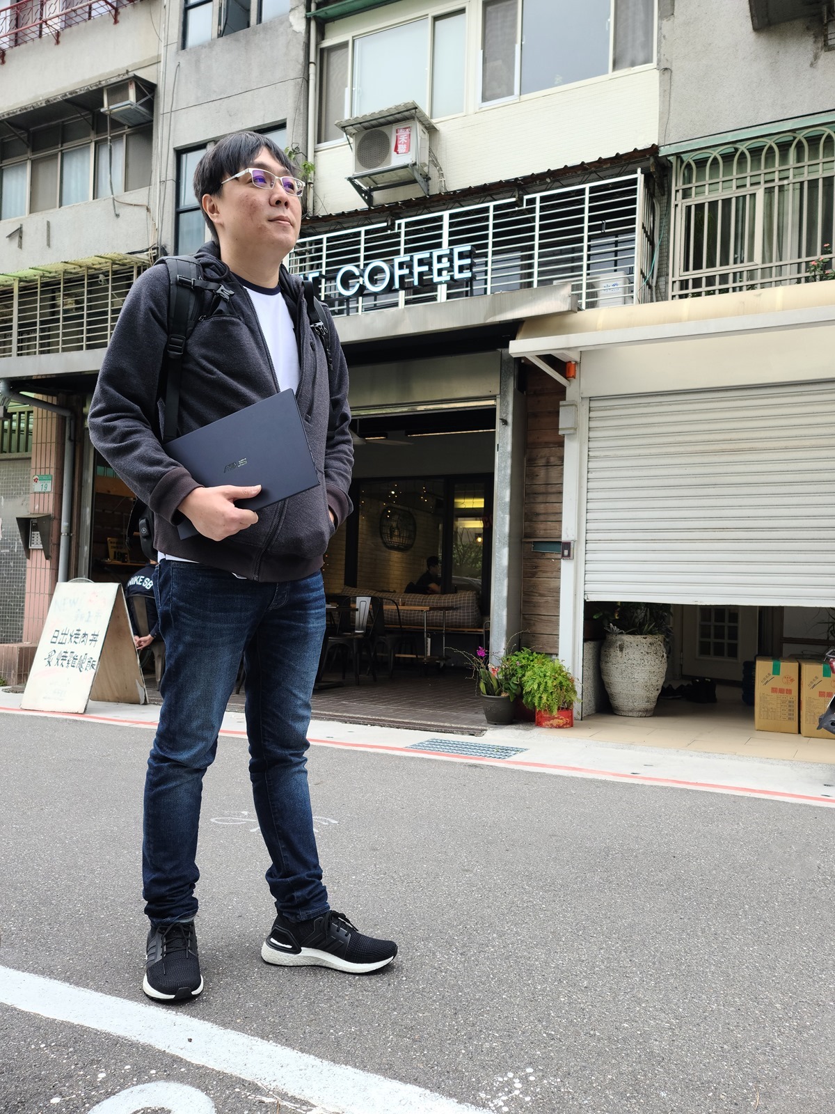 不到一公斤的商務出差最佳筆電選擇！ASUS ExpertBook B9 (B9450) 輕薄高效高續航！ @3C 達人廖阿輝