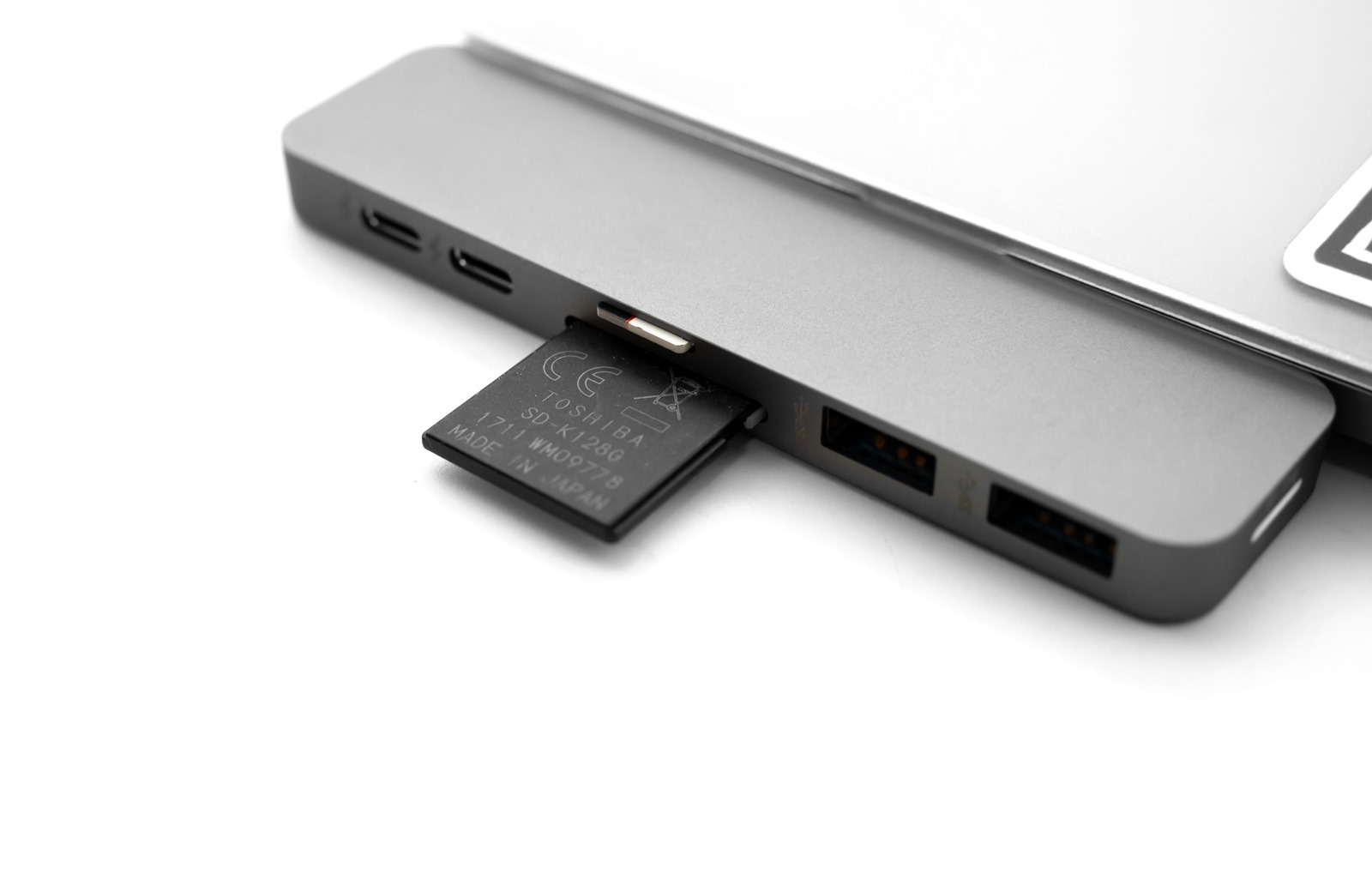 募資超過兩億 HyperDrive 7-in-2 USB-C Hub，專為 Mac 打造，疾速美型雙 USB-C 集線器 @3C 達人廖阿輝