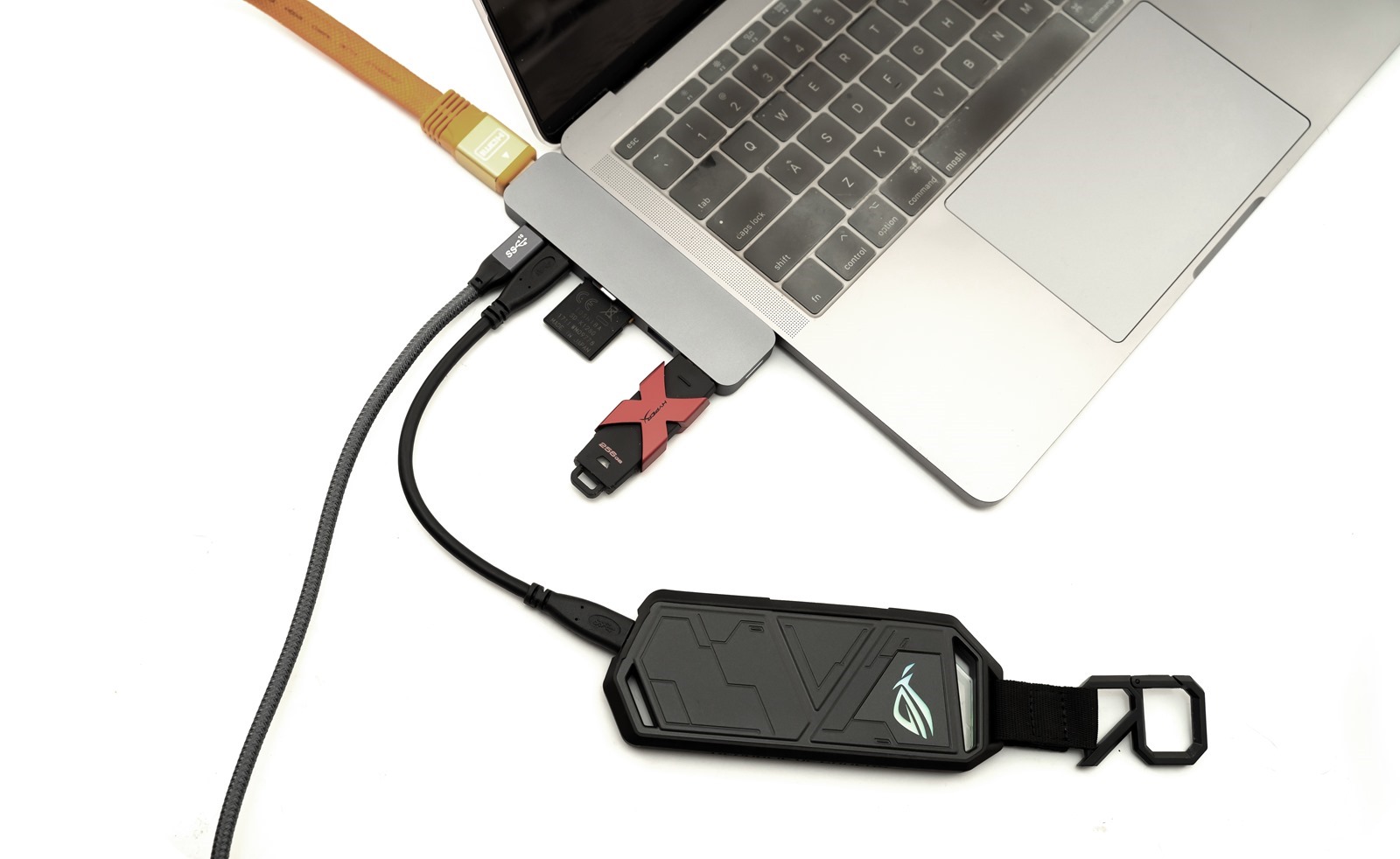 募資超過兩億 HyperDrive 7-in-2 USB-C Hub，專為 Mac 打造，疾速美型雙 USB-C 集線器 @3C 達人廖阿輝