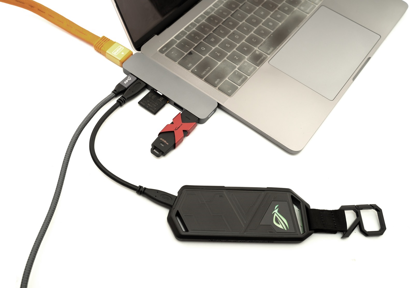 募資超過兩億 HyperDrive 7-in-2 USB-C Hub，專為 Mac 打造，疾速美型雙 USB-C 集線器 @3C 達人廖阿輝