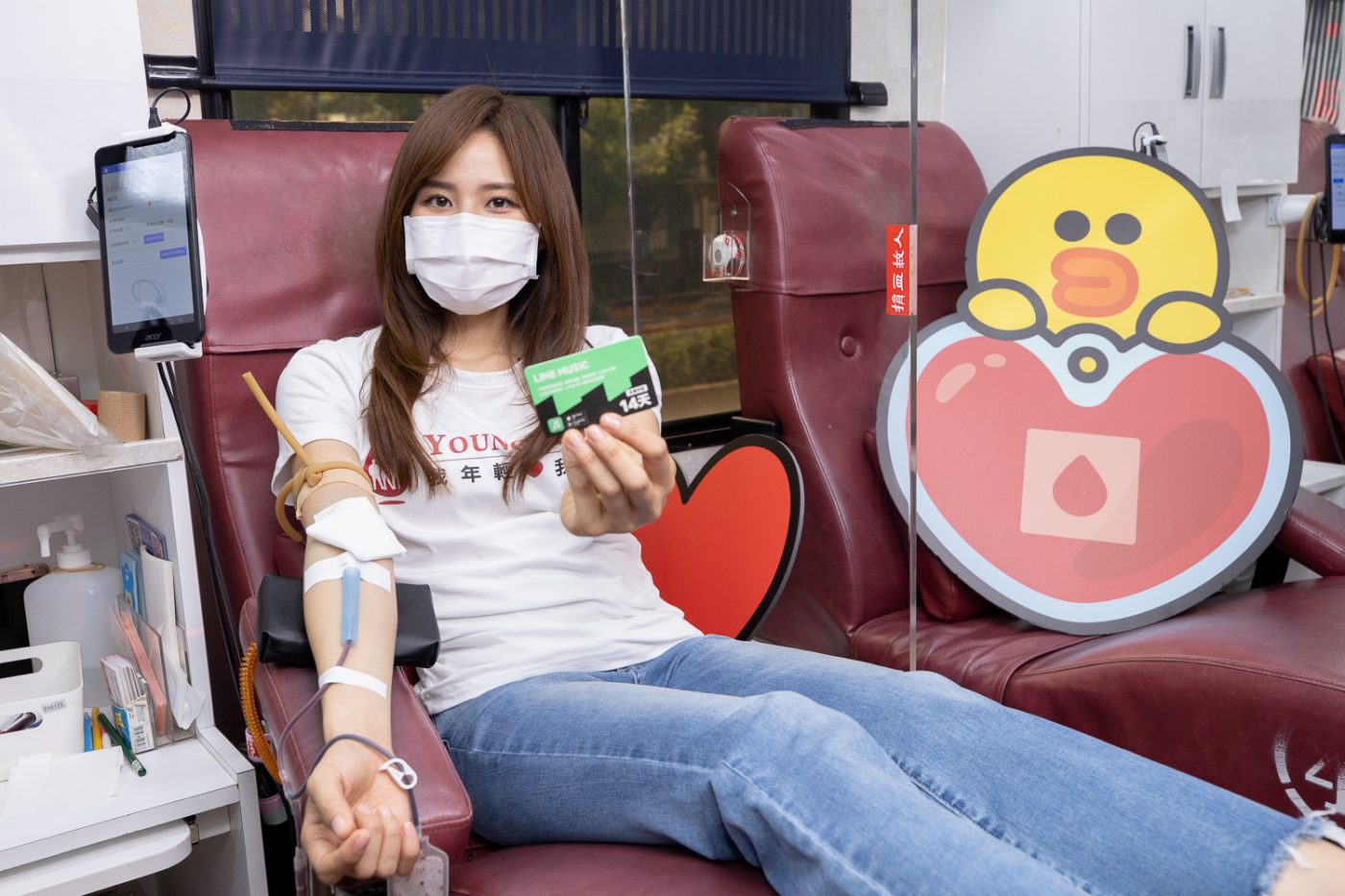 全球首發 LINE FRIENDS 主題限定捐血車在台上路！ 熊大、兔兔陪你一起愛捐血 @3C 達人廖阿輝