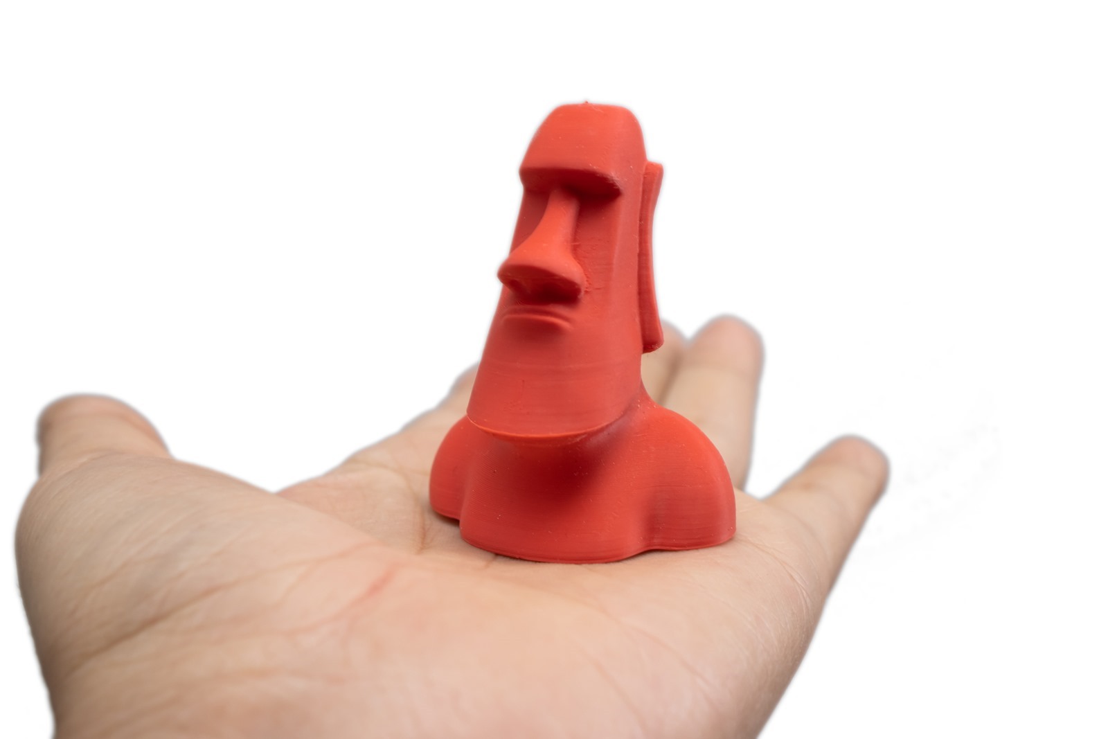 多功能3D列印機-da Vinci Jr. Pro X+，用3D列印製作最近很流行的摩艾筆筒，同時使用石頭噴漆加工