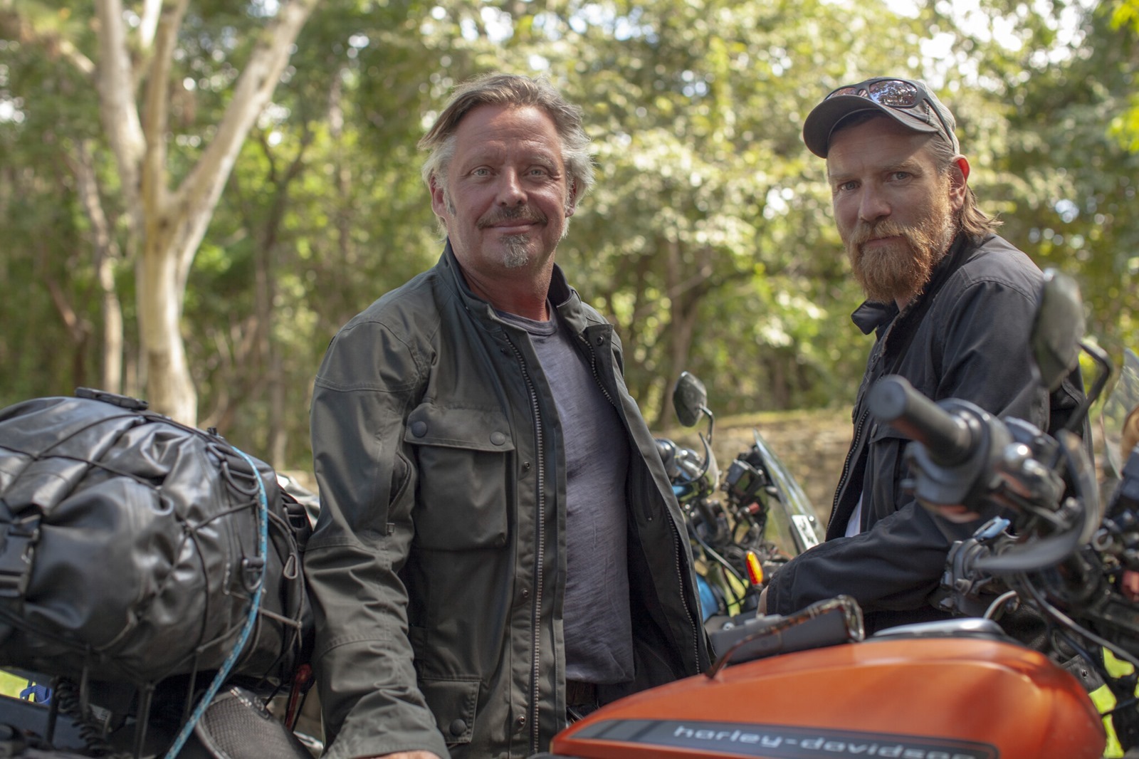 Apple TV+ 將播出伊旺麥奎格與查理布爾曼的全新電動摩托車環球長征之旅『Long Way Up』@3C 達人廖阿輝