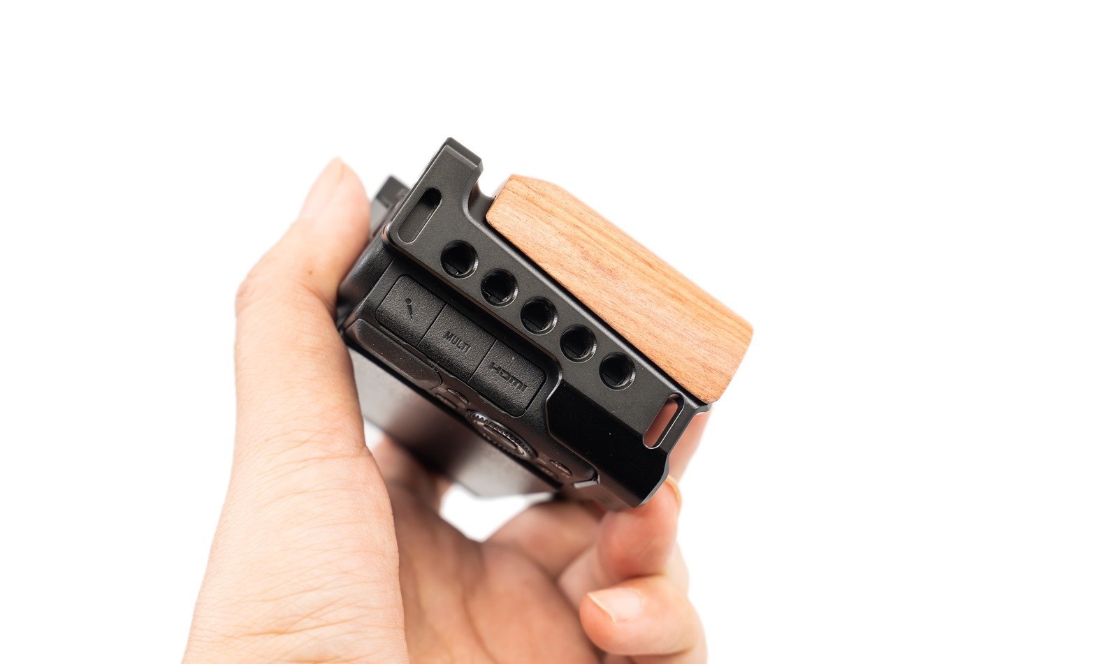 讓 Sony ZV-1 更好用的 SmallRig 配件開箱分享 (SmallRig Cage with Wooden Handgrip for Sony ZV-1 2937) @3C 達人廖阿輝