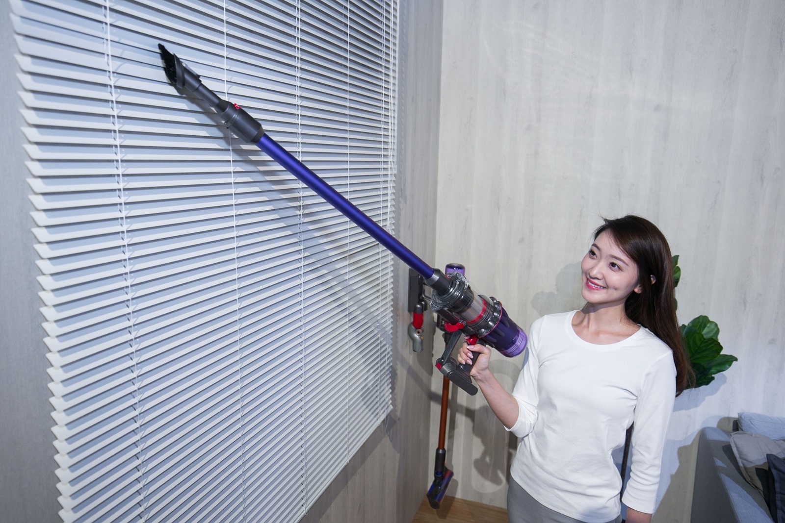 Dyson 史上最輕巧 Dyson Digital Slim&trade; 輕量無線吸塵器登台 @3C 達人廖阿輝