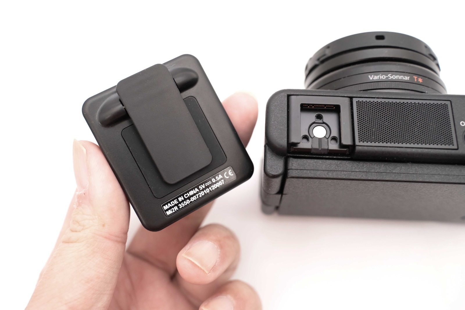 一對二無線麥克風也可以輕巧入手！力卡 MIPASSPORT MI2 開箱與實測 @3C 達人廖阿輝