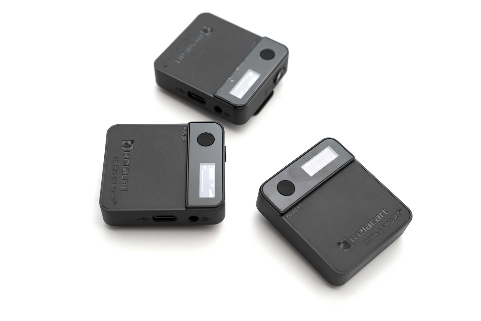 一對二無線麥克風也可以輕巧入手！力卡 MIPASSPORT MI2 開箱與實測 @3C 達人廖阿輝