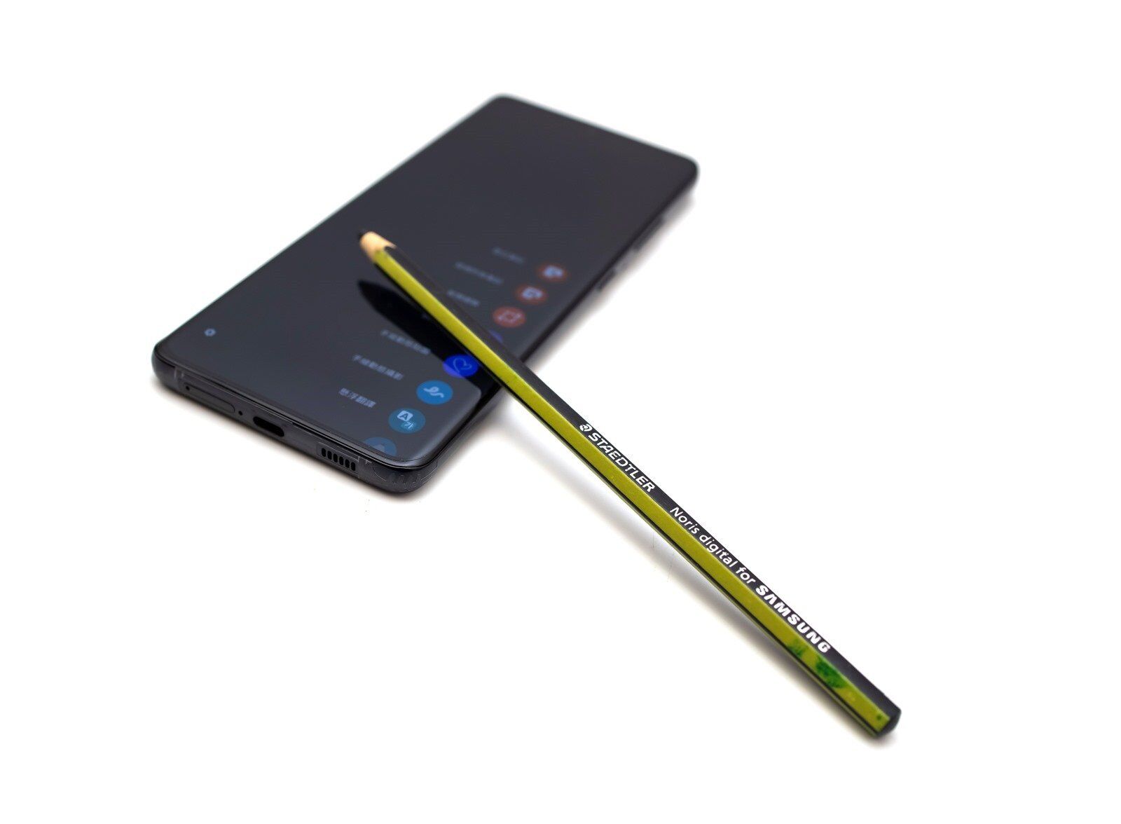 [實測] 台版三星 Galaxy S21 Ultra 性能電力實測！解析度 / 更新率電力差異實測 + S888 vs Exynos 2100 比較 @3C 達人廖阿輝