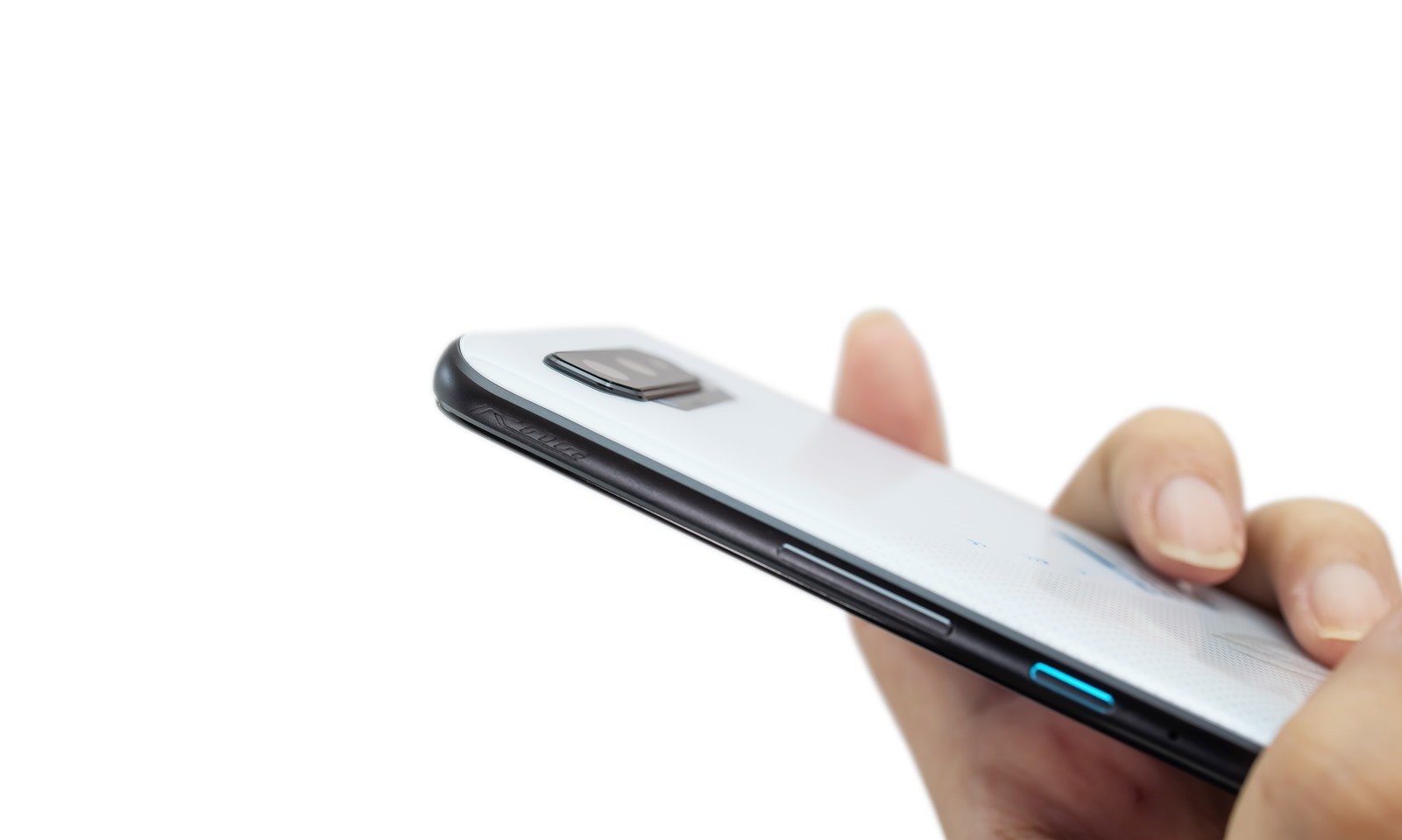 ASUS 台版 ROG Phone 5 白色新款開箱動手玩，看看盒中有什麼？( ROG Phone 5 Unboxing) @3C 達人廖阿輝
