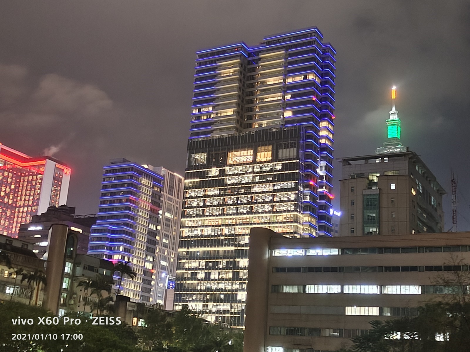 輕巧旗艦 vivo X60 Pro 完整評測！蔡司加值微雲台 2.0 更強大 @3C 達人廖阿輝