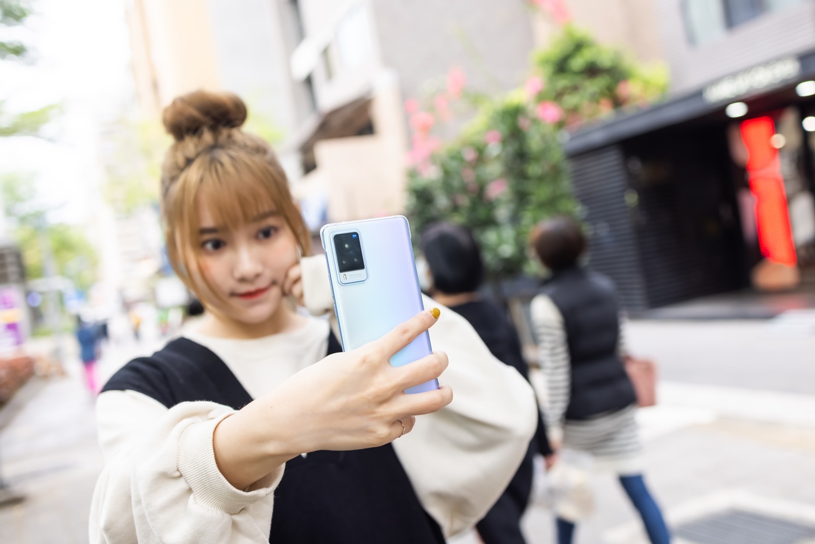 輕巧旗艦 vivo X60 Pro 完整評測！蔡司加值微雲台 2.0 更強大 @3C 達人廖阿輝