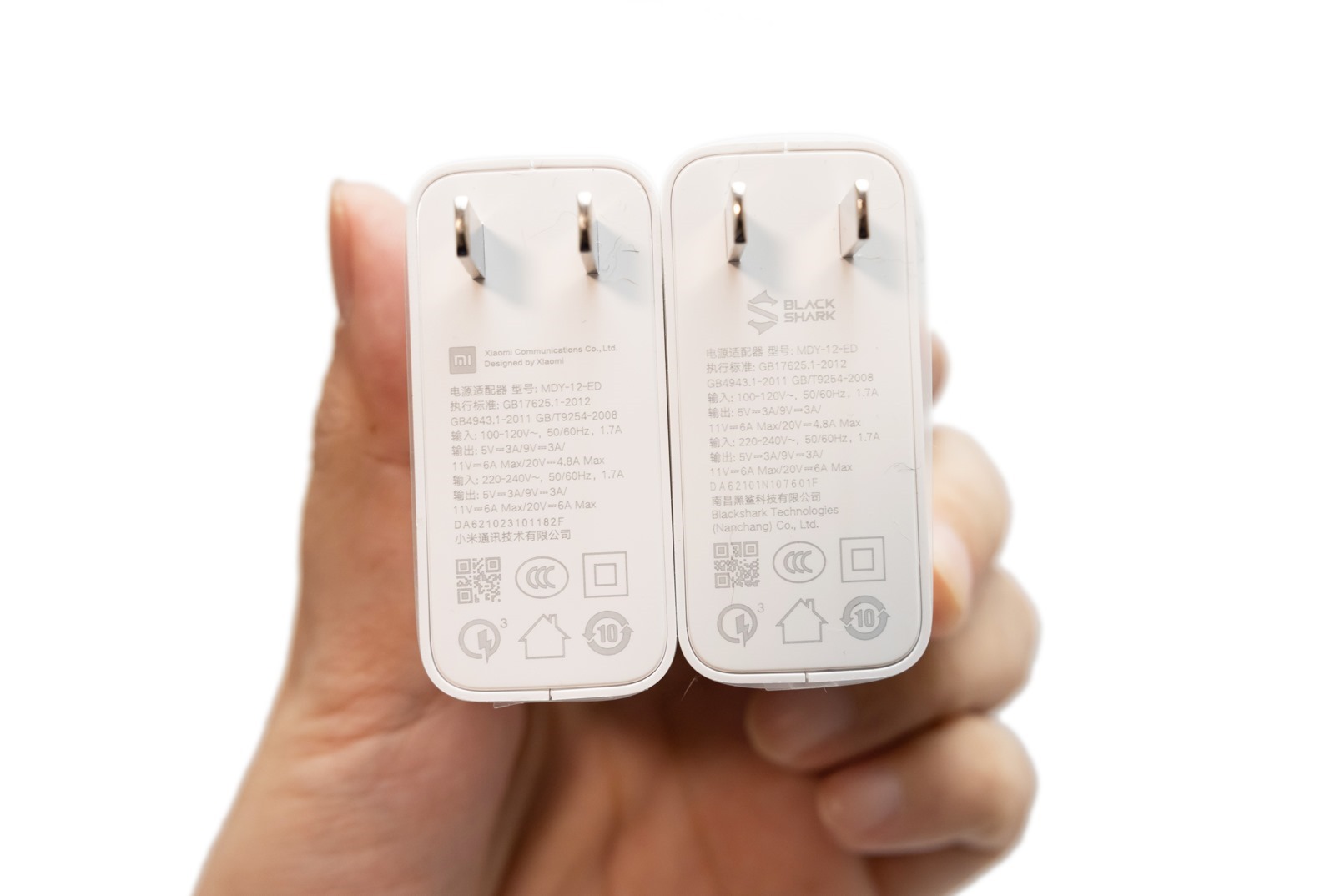 S870 電競手機高性價比選擇會不會翻車？！黑鯊 4 國際版性能電力測試 / 67W 與 120W 充電器台灣實測 @3C 達人廖阿輝