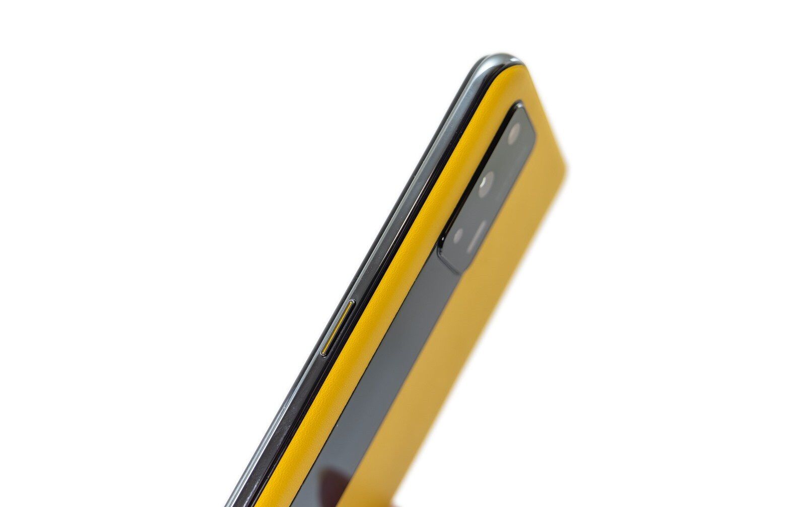 最便宜 S888 手機 Realme GT 新色『realme 曙光色』素皮玻璃雙材質機身真是有夠好看！ @3C 達人廖阿輝