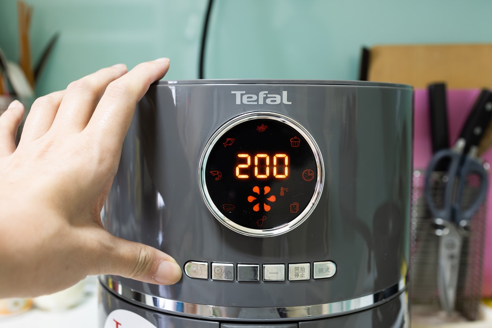 2500 有找大容量就是方便好用！法國品牌 Tefal 特福 Ultra Fry 酥脆氣炸鍋 @3C 達人廖阿輝