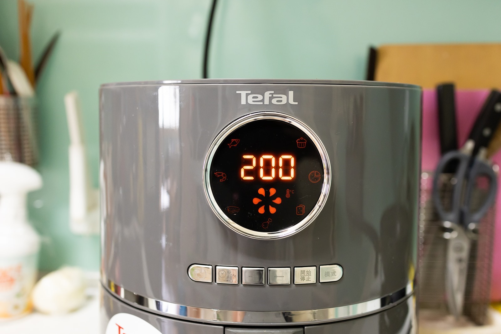 2500 有找大容量就是方便好用！法國品牌 Tefal 特福 Ultra Fry 酥脆氣炸鍋 @3C 達人廖阿輝