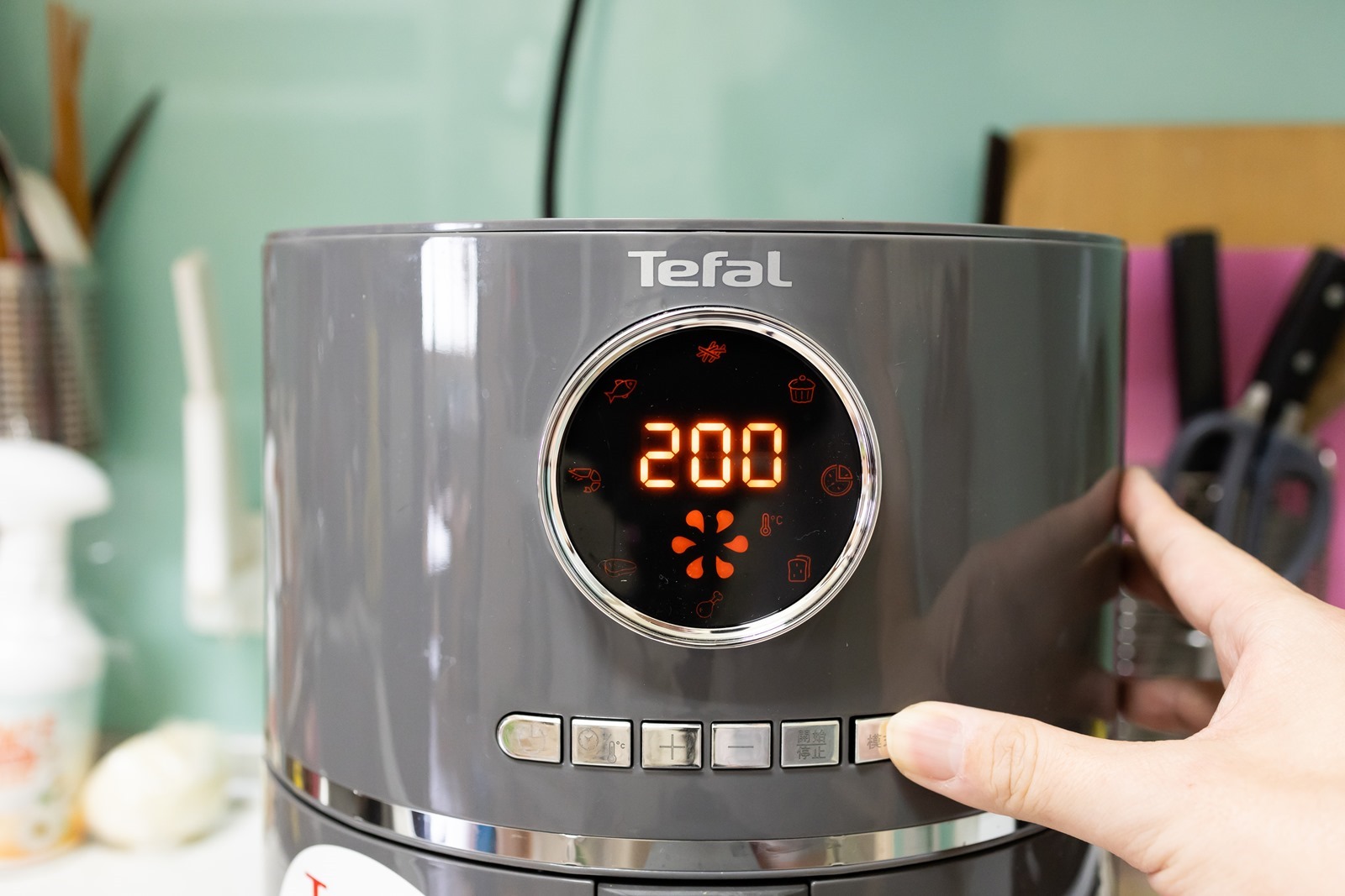 2500 有找大容量就是方便好用！法國品牌 Tefal 特福 Ultra Fry 酥脆氣炸鍋 @3C 達人廖阿輝