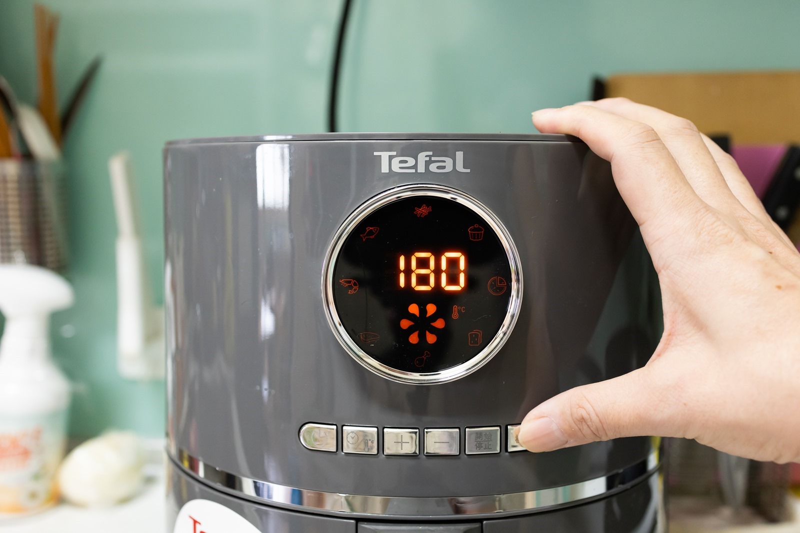 2500 有找大容量就是方便好用！法國品牌 Tefal 特福 Ultra Fry 酥脆氣炸鍋 @3C 達人廖阿輝