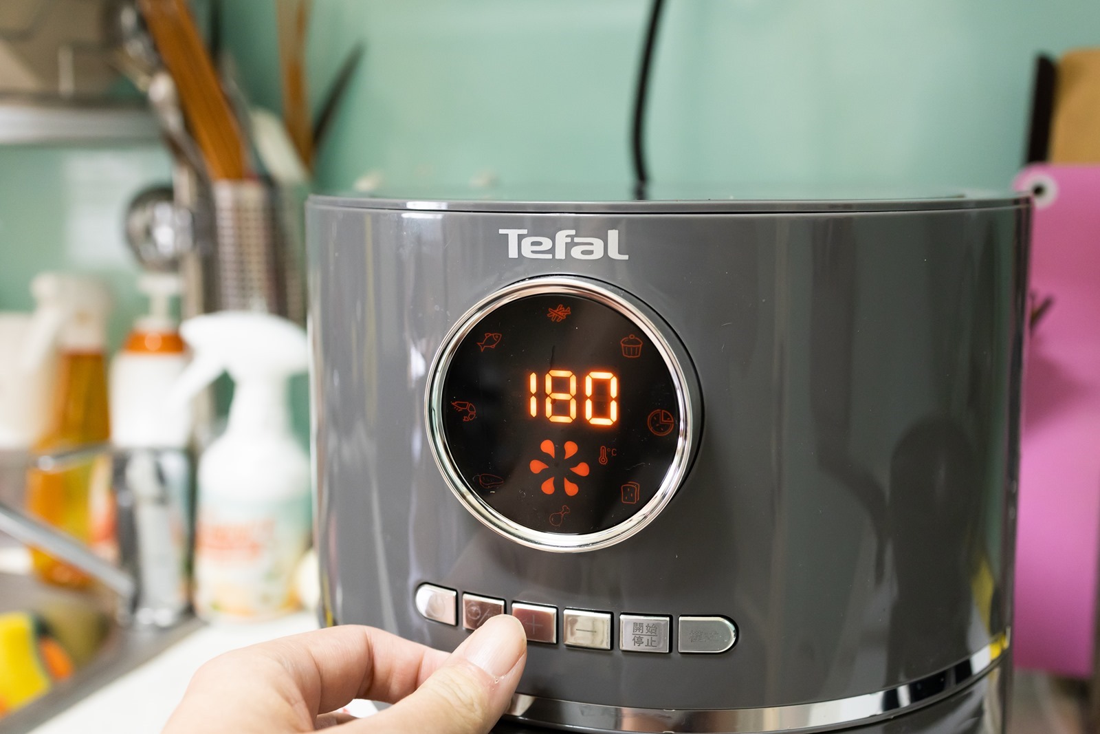 2500 有找大容量就是方便好用！法國品牌 Tefal 特福 Ultra Fry 酥脆氣炸鍋 @3C 達人廖阿輝