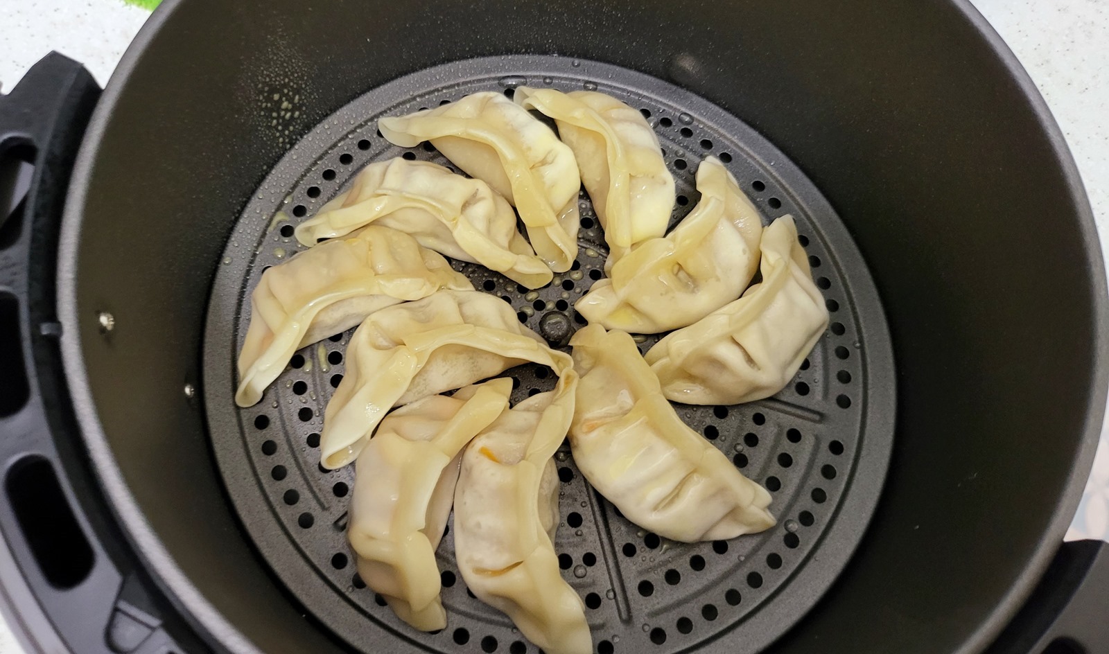 2500 有找大容量就是方便好用！法國品牌 Tefal 特福 Ultra Fry 酥脆氣炸鍋 @3C 達人廖阿輝