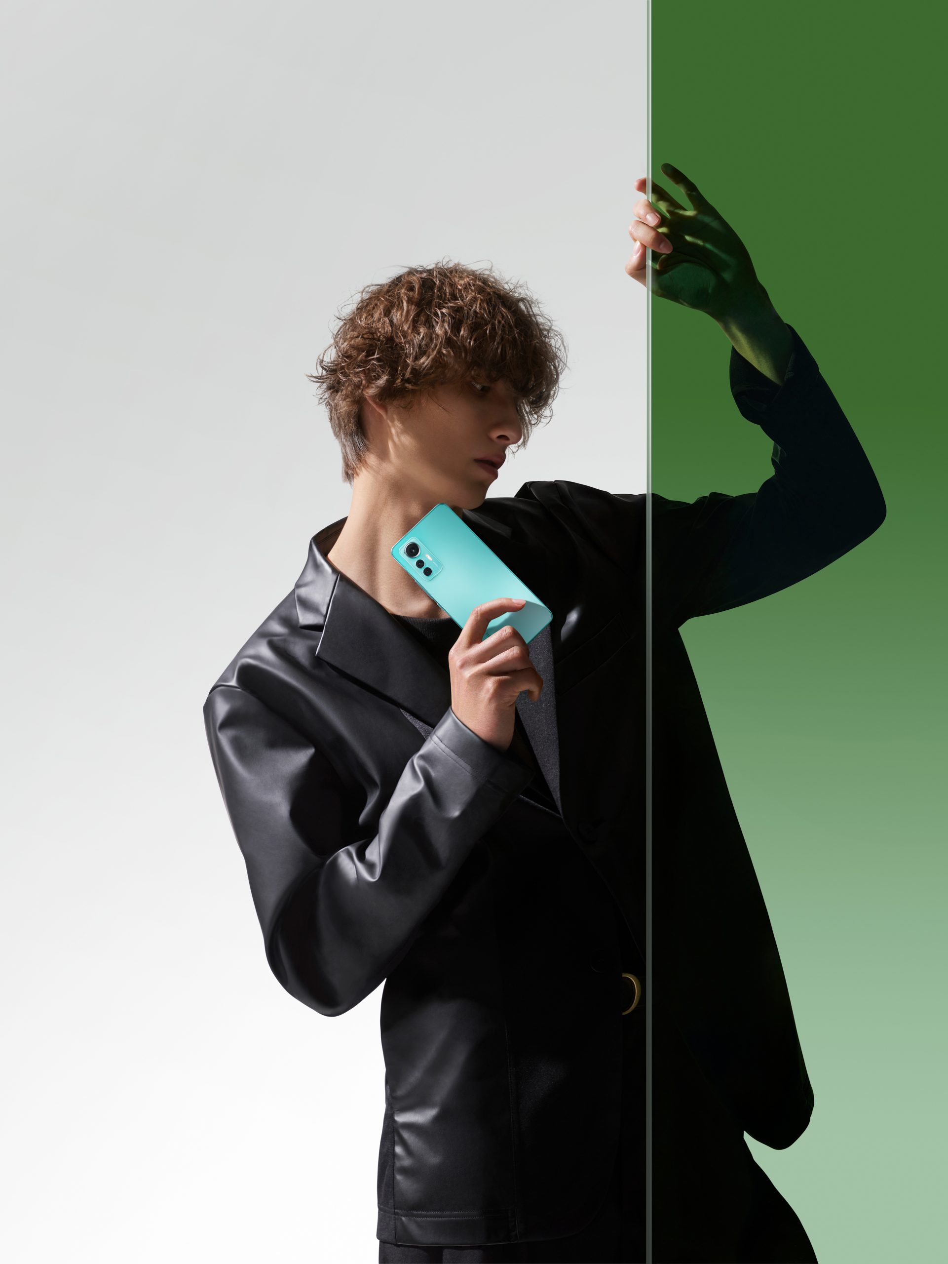 Xiaomi 12 Lite 演繹夏日輕時尚 前置雙柔霧補光唯美自拍 @3C 達人廖阿輝