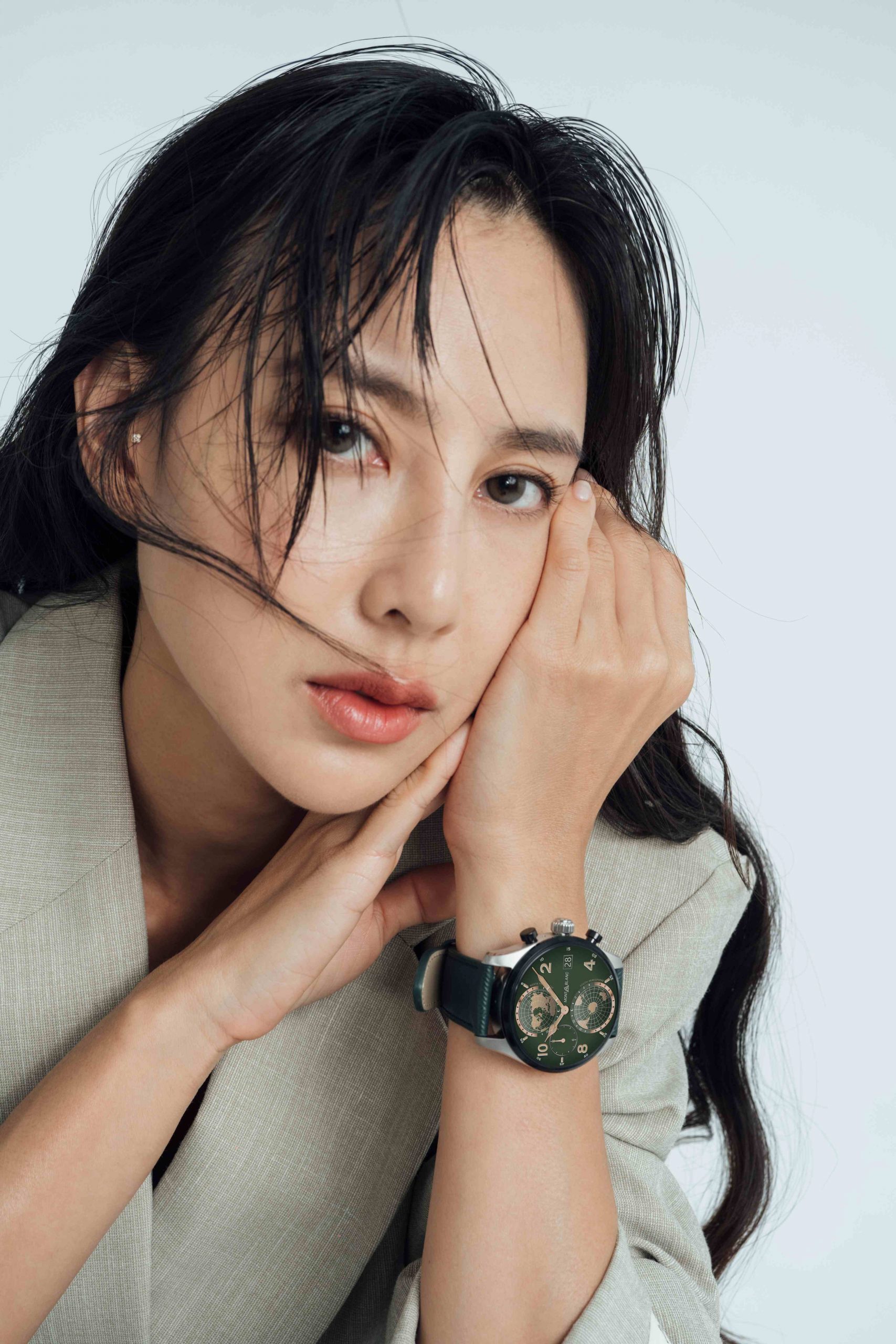 眾星領銜搶先「錶」現 締造時尚奢華品味 萬寶龍第三代 Summit 系列智能腕錶 @3C 達人廖阿輝