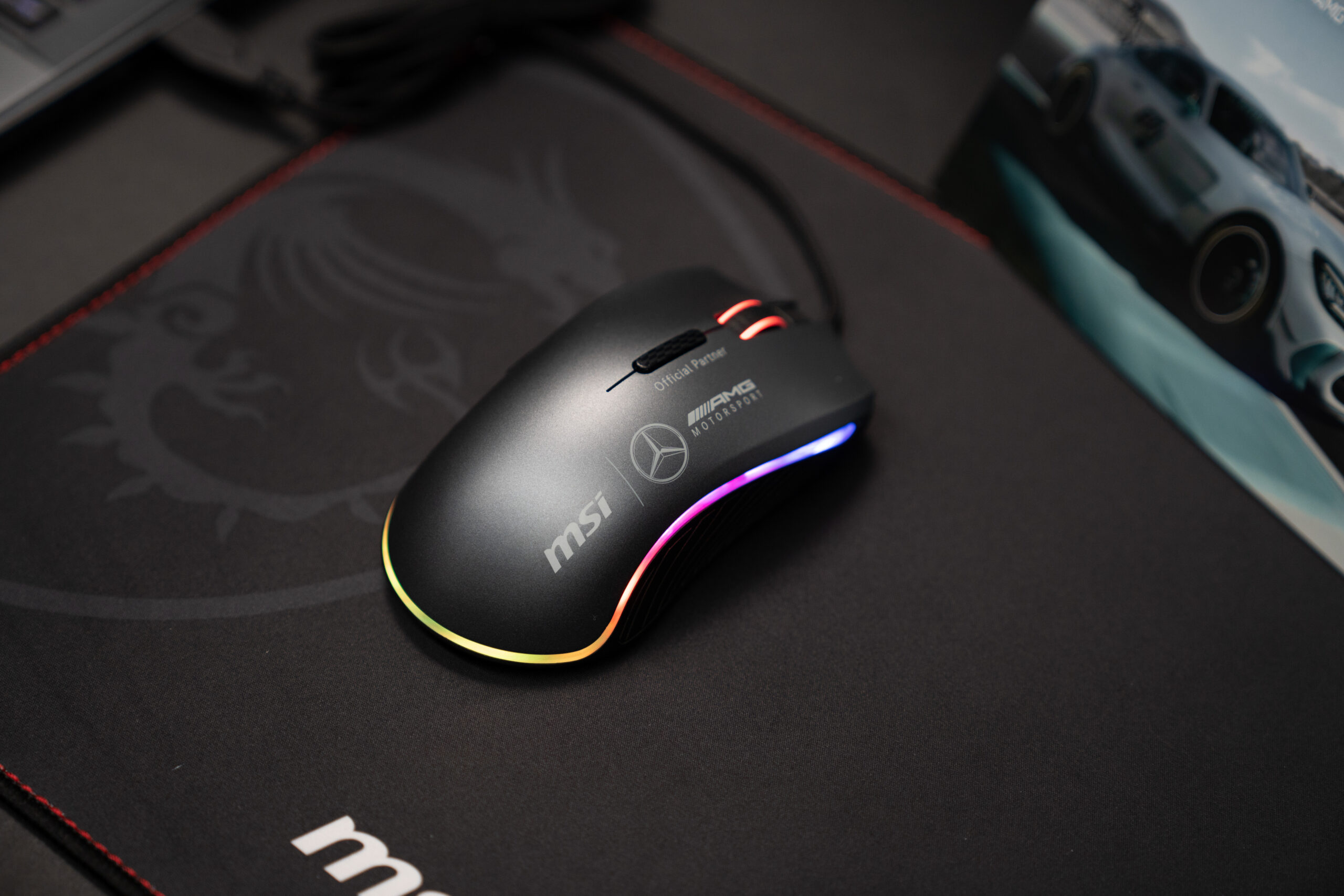 MSI 與 Mercedes-AMG 攜手打造聯名限量筆電 奢華電競全新體驗 @3C 達人廖阿輝