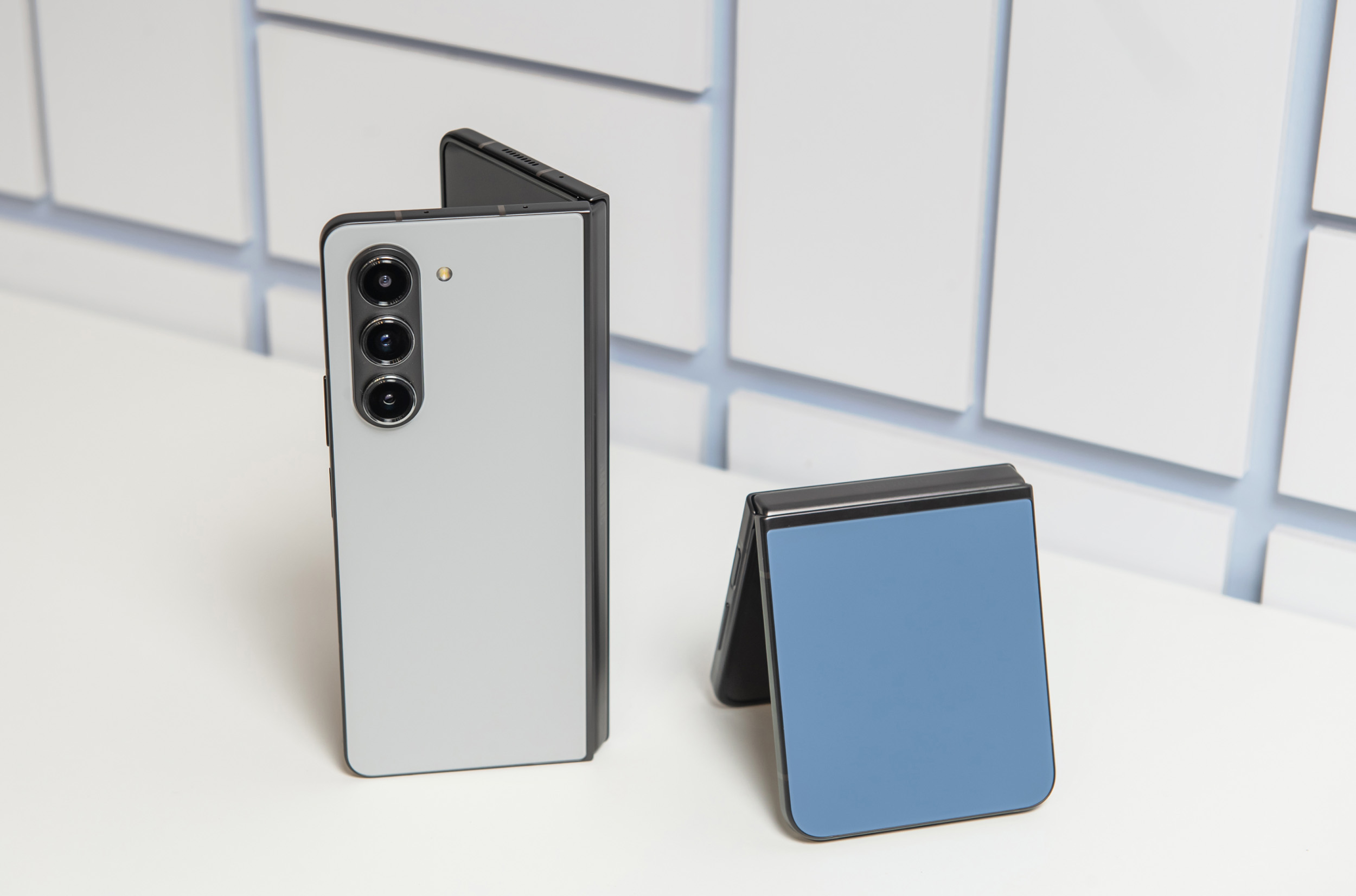 Galaxy Z Fold5｜Z Flip5 新一代摺疊旗艦 時尚登台 @3C 達人廖阿輝