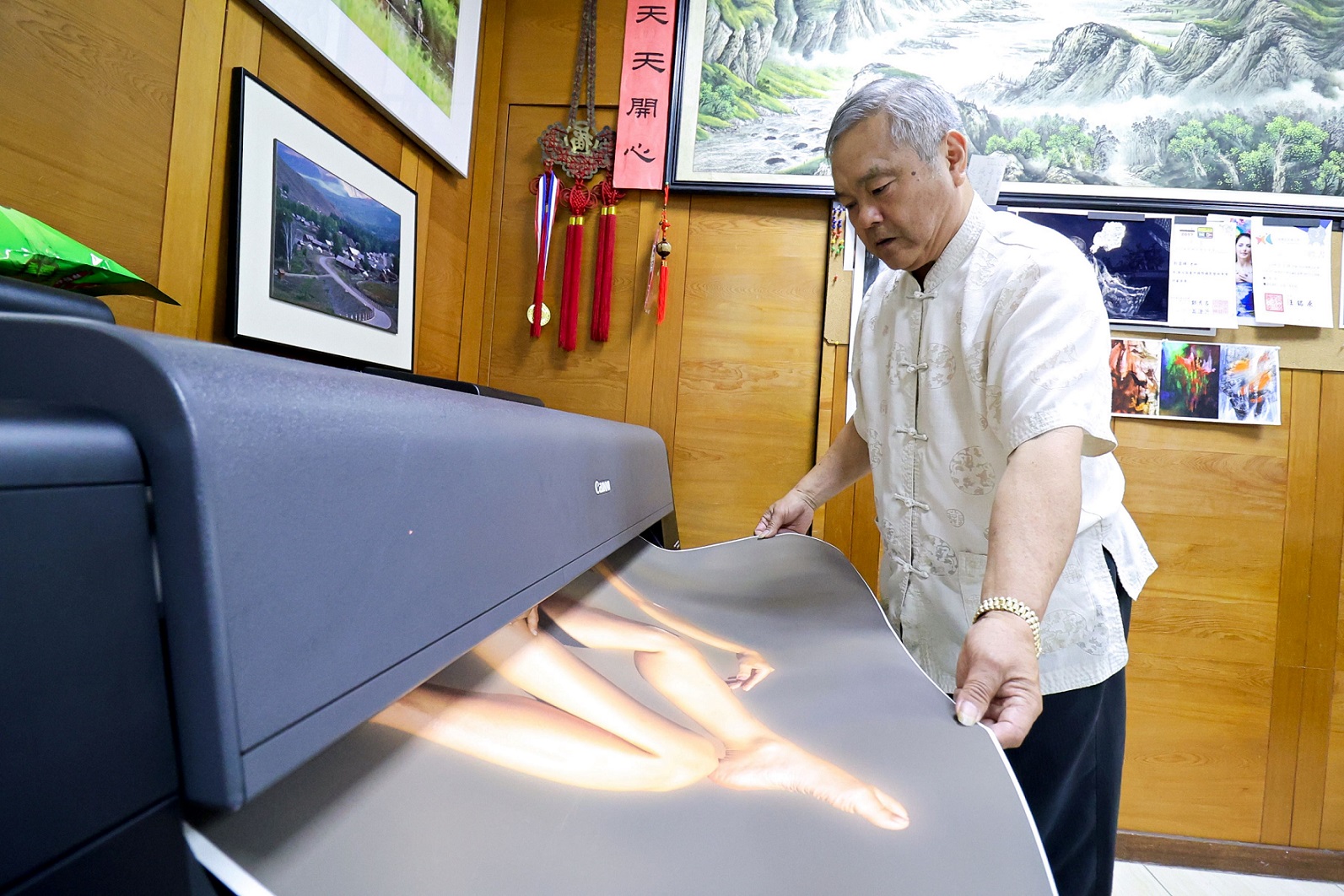 Canon GP-540 旗艦款螢光粉紅色大圖輸出機 還原作品完美呈現 令專業攝影師都驚嘆 @3C 達人廖阿輝