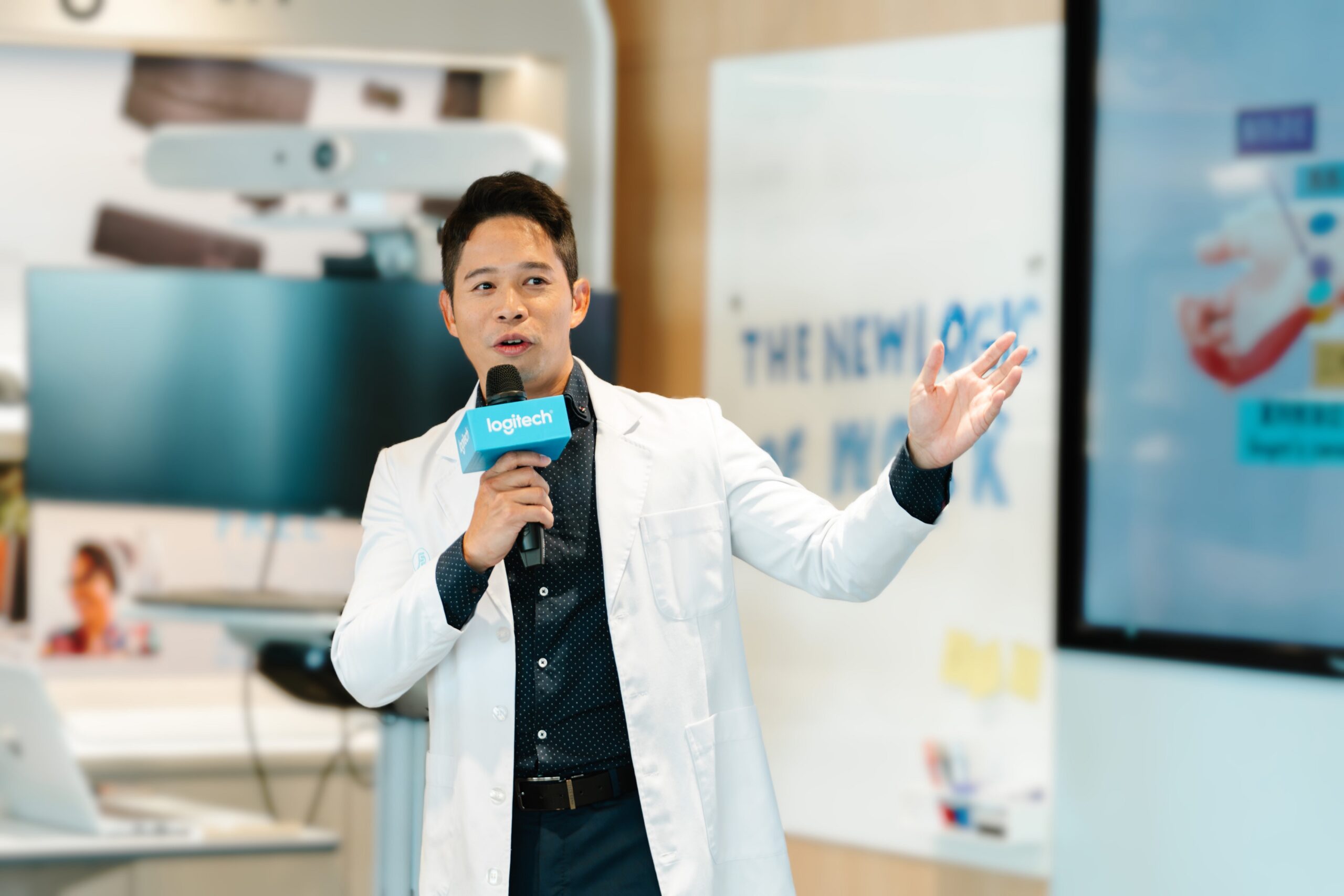 高達 8 成上班族電腦手症狀 復健科醫師呼籲慎選鍵鼠設備 告別痠痛 職享放鬆！Logitech 全新推出 Wave Keys 人體工學鍵盤 @3C 達人廖阿輝