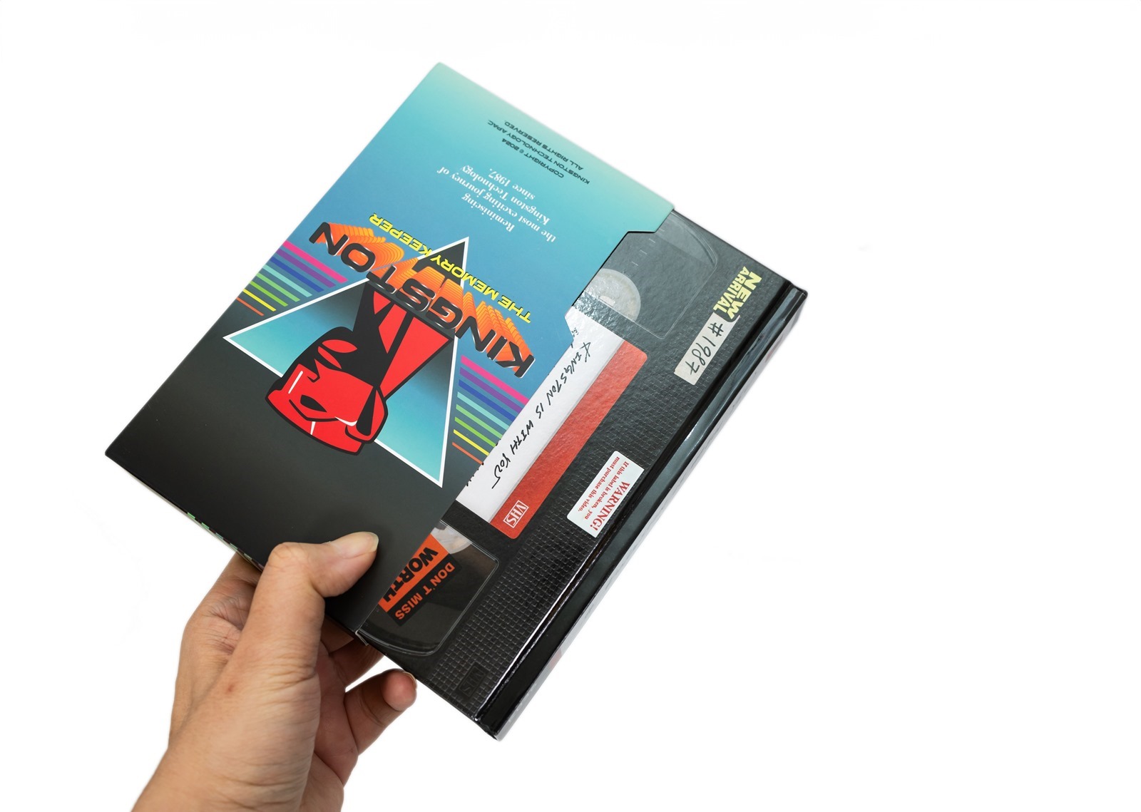 [開箱 ] 有夠可愛 Kingston 金士頓限量萌龍隨身 + 錄影帶復古造型筆記本 @3C 達人廖阿輝