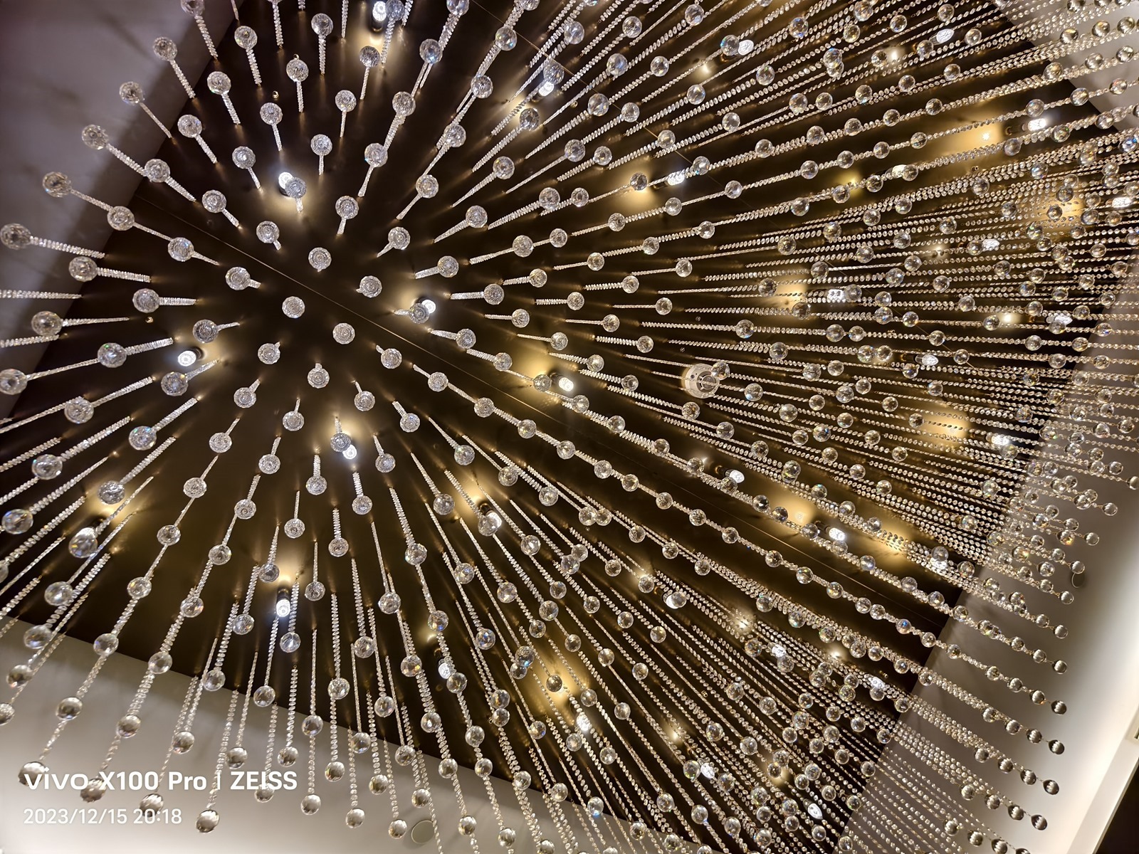 全面旗艦 vivo X100 Pro 真的強！最強手機長焦鏡頭很有感 @3C 達人廖阿輝