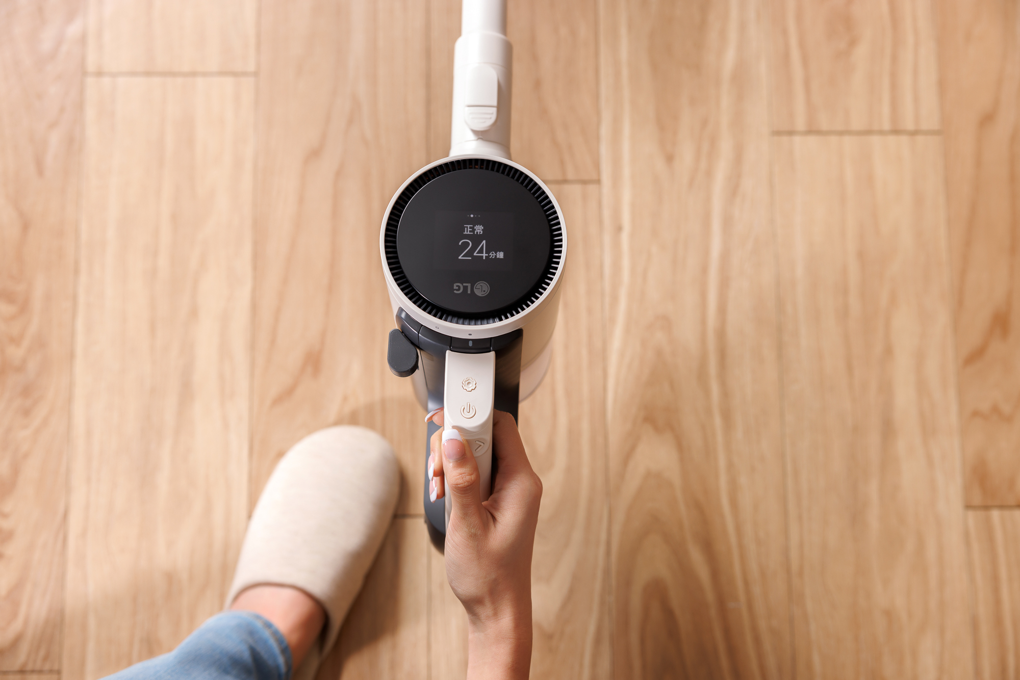 LG CordZero™ All-in-One Tower Combi 清空塔 全球首發在台灣 領先業界推出濕拖清潔機器人與無線吸塵器二合一設計 @3C 達人廖阿輝