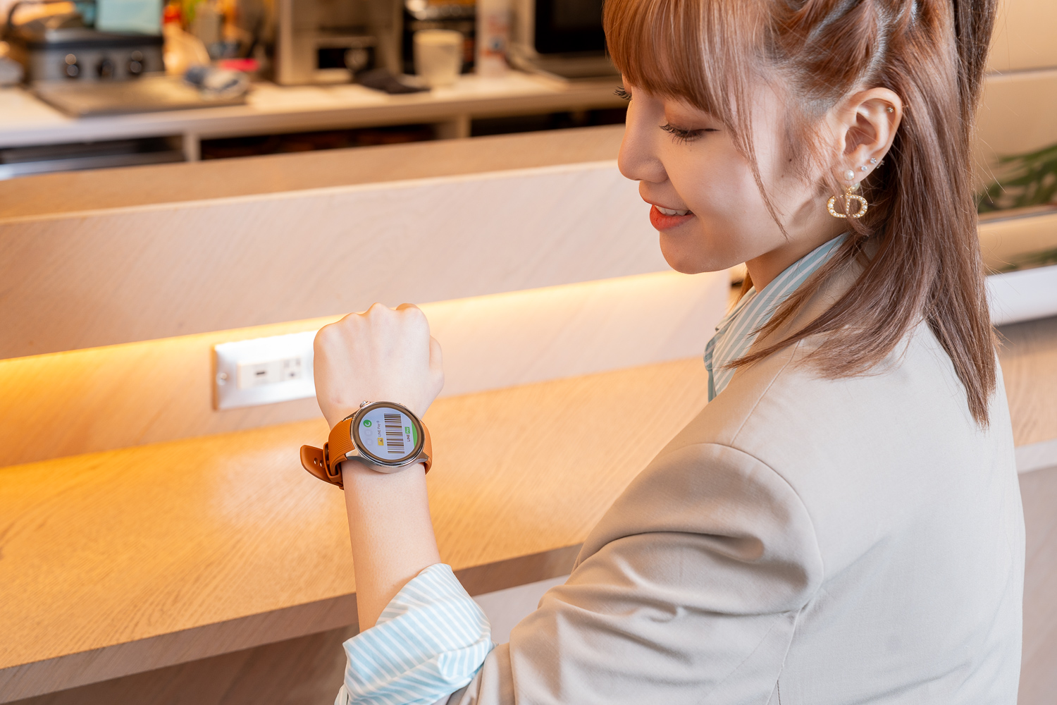 OPPO 推雙頻 GPS 智慧穿戴錶 Watch X 登台打造城市風格單品 雙頻 GPS 、旗艦雙晶片架構、業界領先 100 小時續航 超越同級智慧運動體驗 @3C 達人廖阿輝