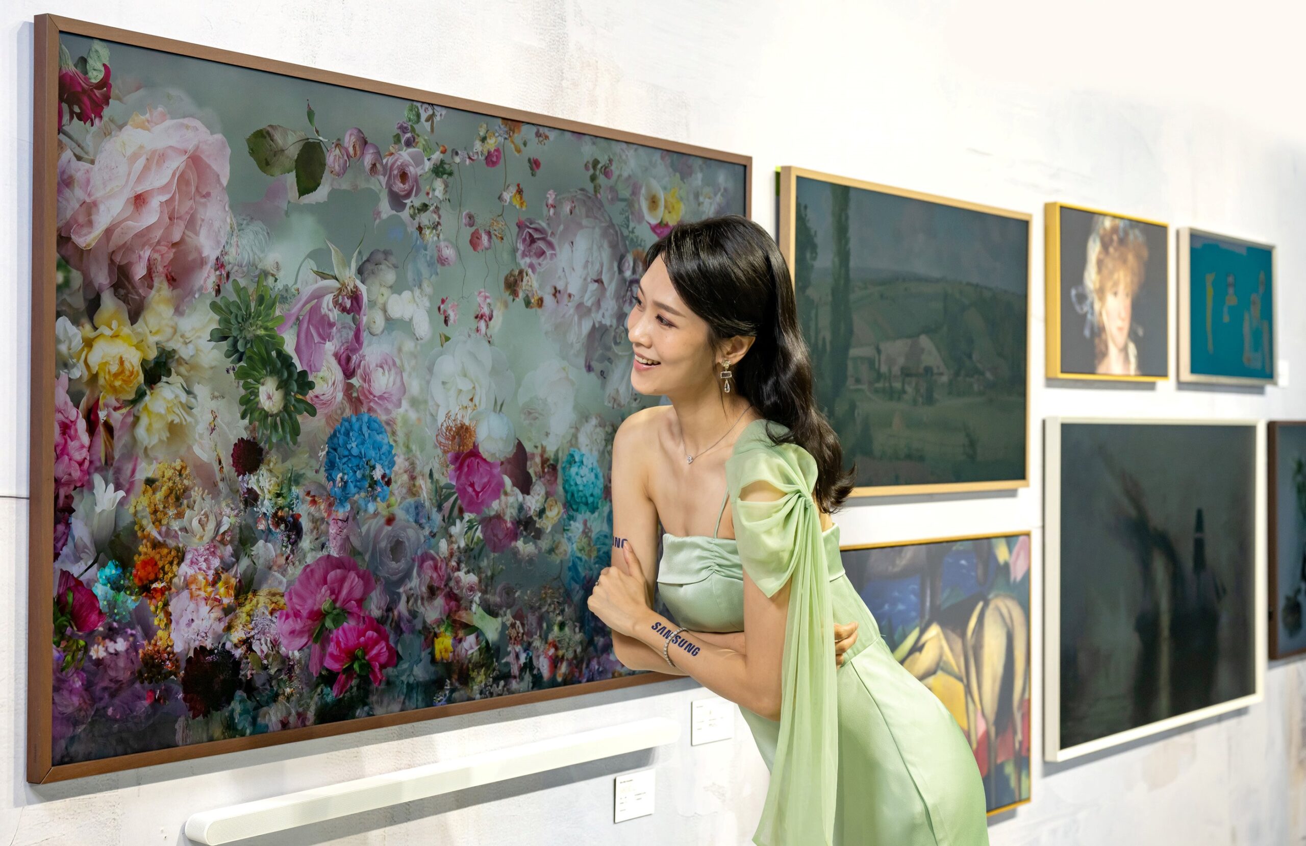 Samsung AI 創視紀 2024 年智慧顯示器驚艷登場 Neo QLED 8K AI 影像升頻、 OLED 獨家抗反光真星黑技術 設計生活系列再添生力軍 全新 Music Frame 美學風格音響居家美學新選擇 @3C 達人廖阿輝