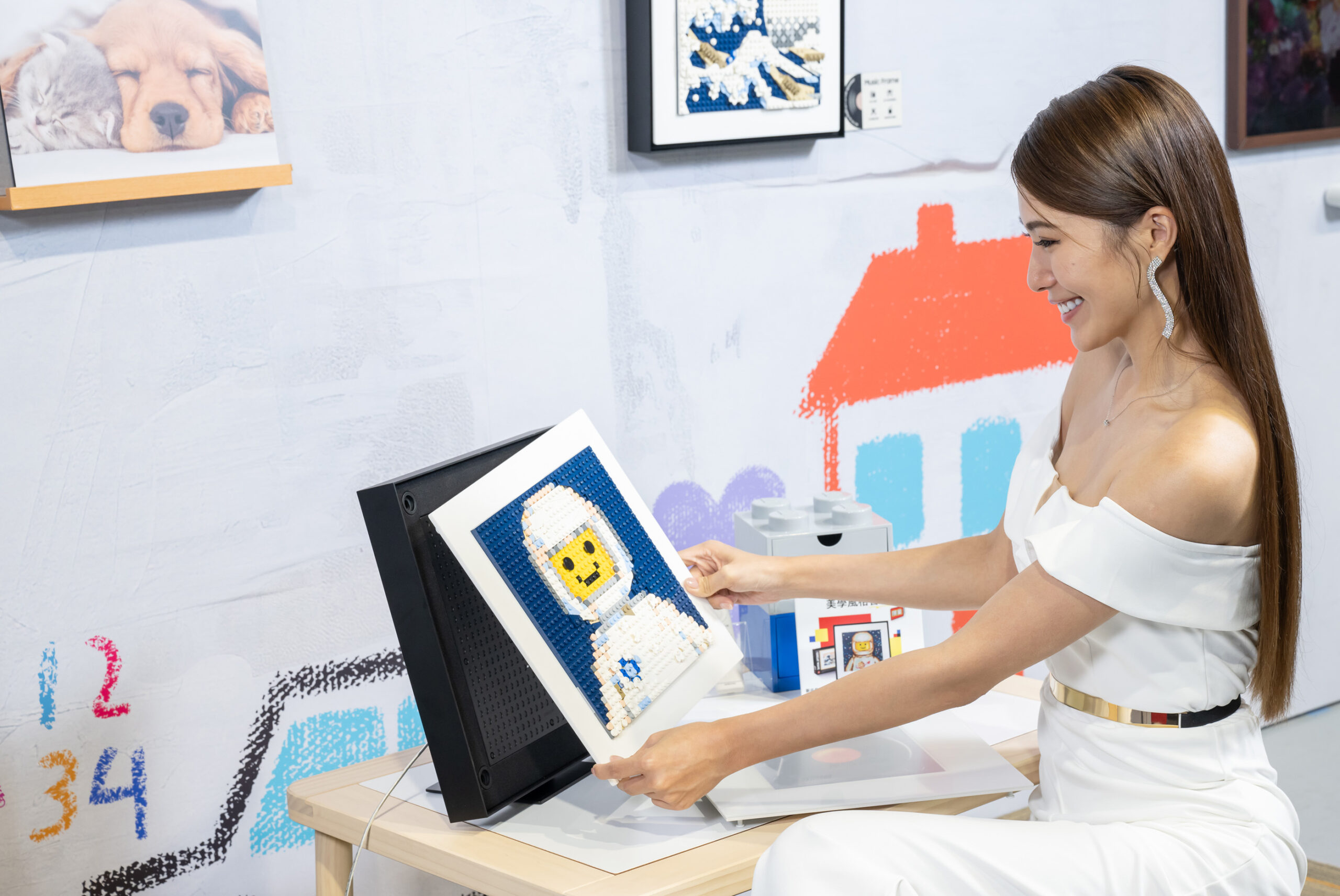 Samsung AI 創視紀 2024 年智慧顯示器驚艷登場 Neo QLED 8K AI 影像升頻、 OLED 獨家抗反光真星黑技術 設計生活系列再添生力軍 全新 Music Frame 美學風格音響居家美學新選擇 @3C 達人廖阿輝