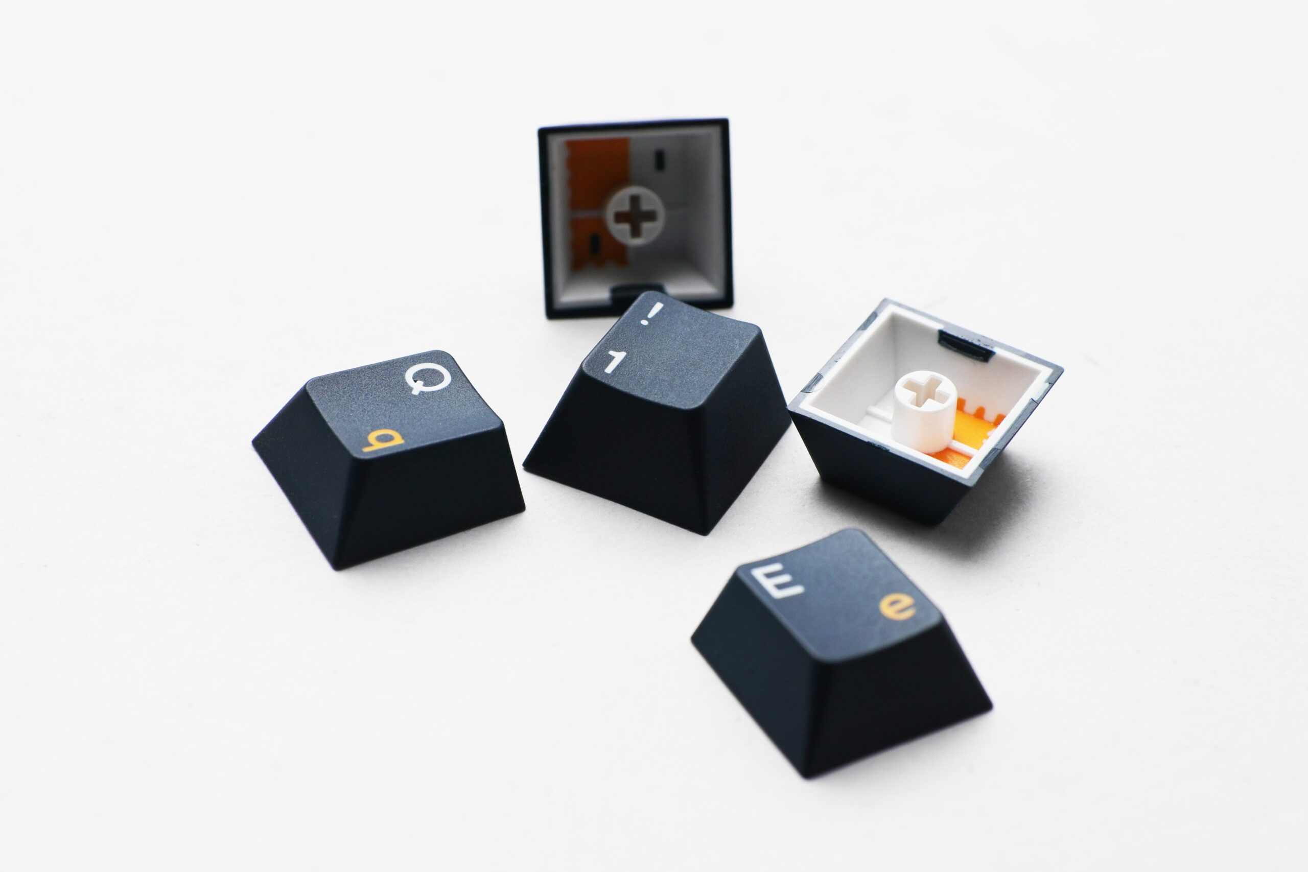 8K 版 Ducky One 3 Pro 納斯卡真三色 PBT 現身 還有無線三模 Zero 6108 機械鍵盤同步發售！ @3C 達人廖阿輝