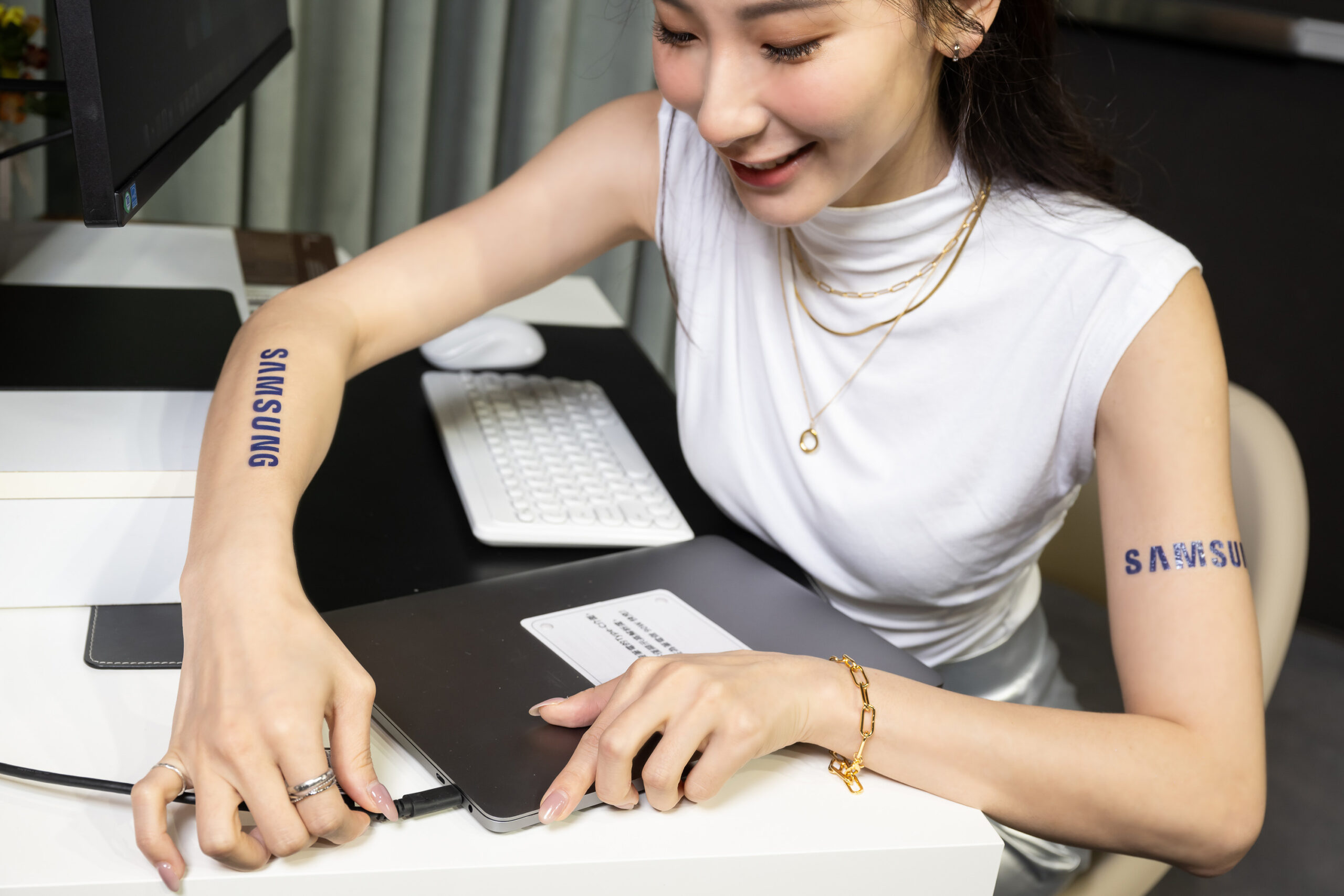 三星引領智慧星視界 全新 Odyssey OLED 、 Smart Monitor 、 ViewFinity 開啟桌上 AI 潮生活 @3C 達人廖阿輝