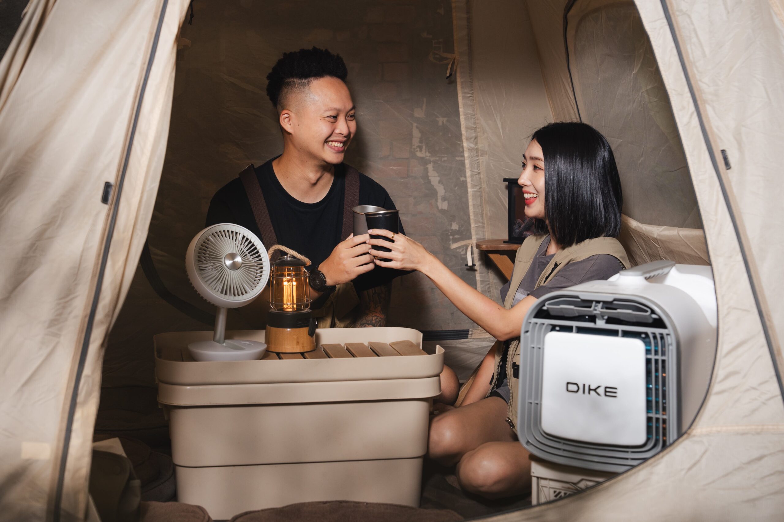 搶攻戶外用品商機 DIKE 凹豆神隊友登場 露營系 YouTuber 夏季出遊攻略　五款必備利器 @3C 達人廖阿輝