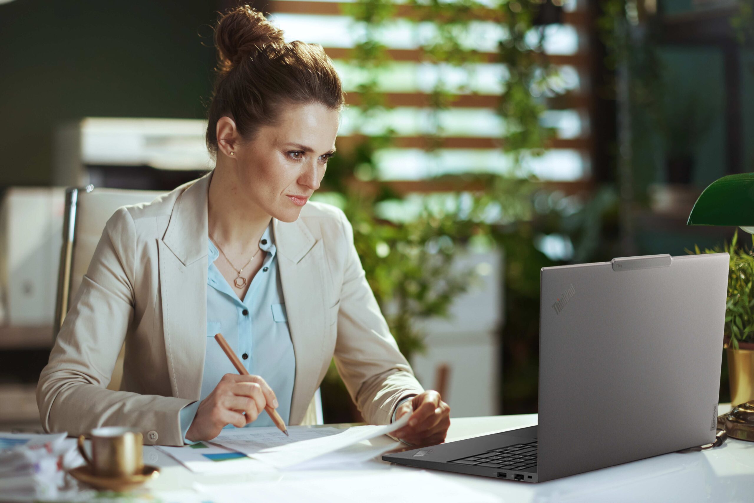 Lenovo 發表全新 AI 驅動永續引擎「LISSA」協助企業減少數位碳足跡 @3C 達人廖阿輝