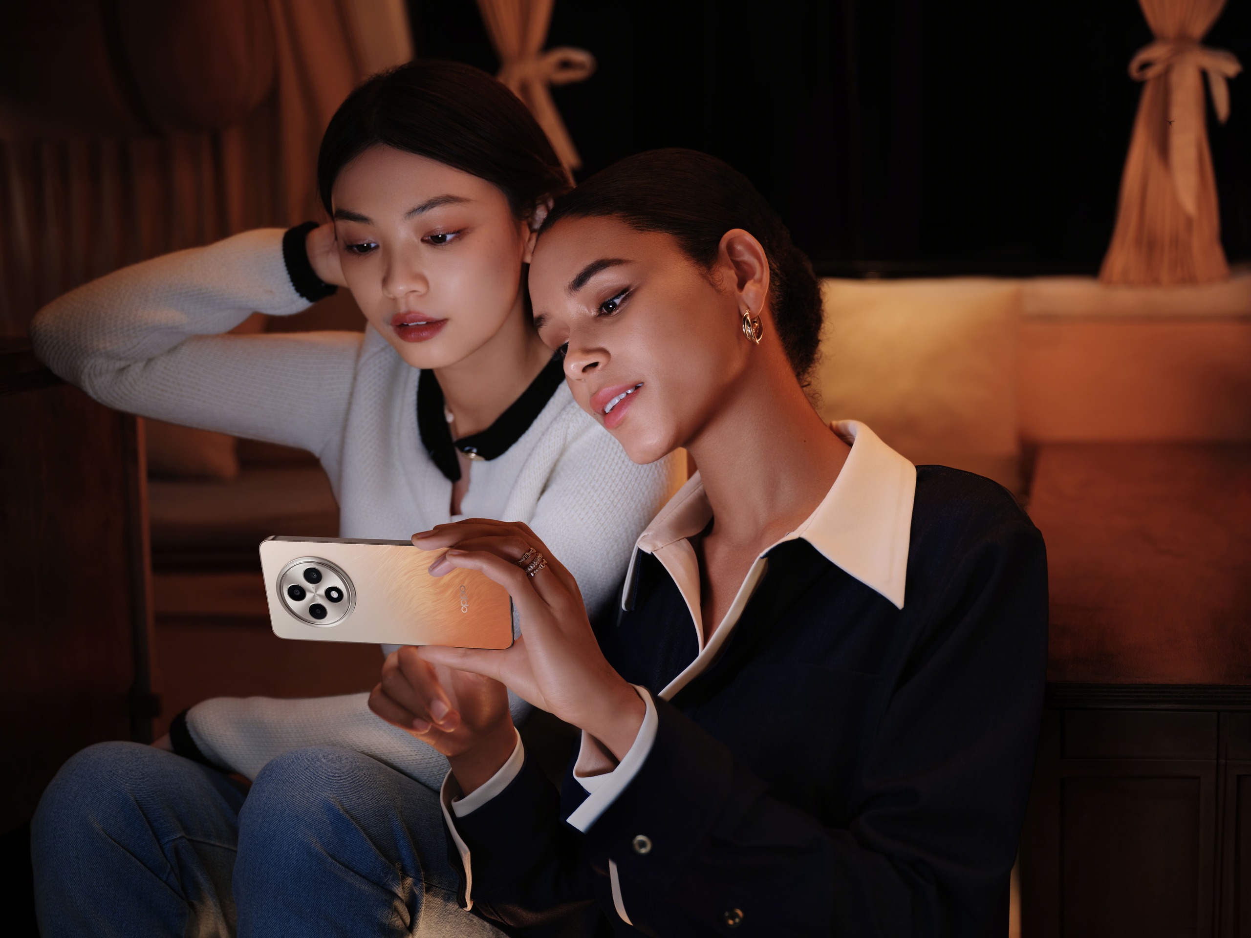 OPPO Reno12 系列再掀熱潮 全新 AI 人像專家 Reno12 F 驚艷登場 兼具旗艦設計與生成式 AI 技術 挑戰親民價格入手 AI 風格單品 @3C 達人廖阿輝