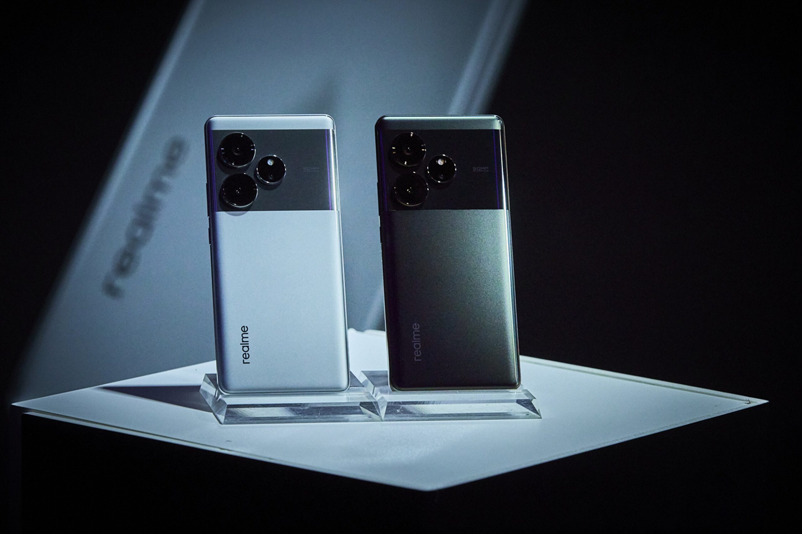 夜景拍攝之王！realme GT 6 AI 智能手機強勢登台 搭載 AI 極夜拍攝模式、 AI 傳送門 親民價輕鬆入手「超越級旗艦機」 @3C 達人廖阿輝